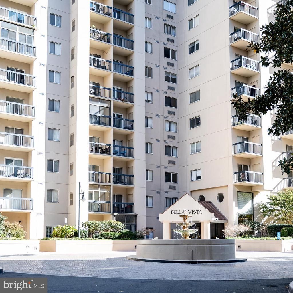 Photo of 1211 S Eads Street #102, ARLINGTON, VA 22202 (MLS # VAAR2065218)