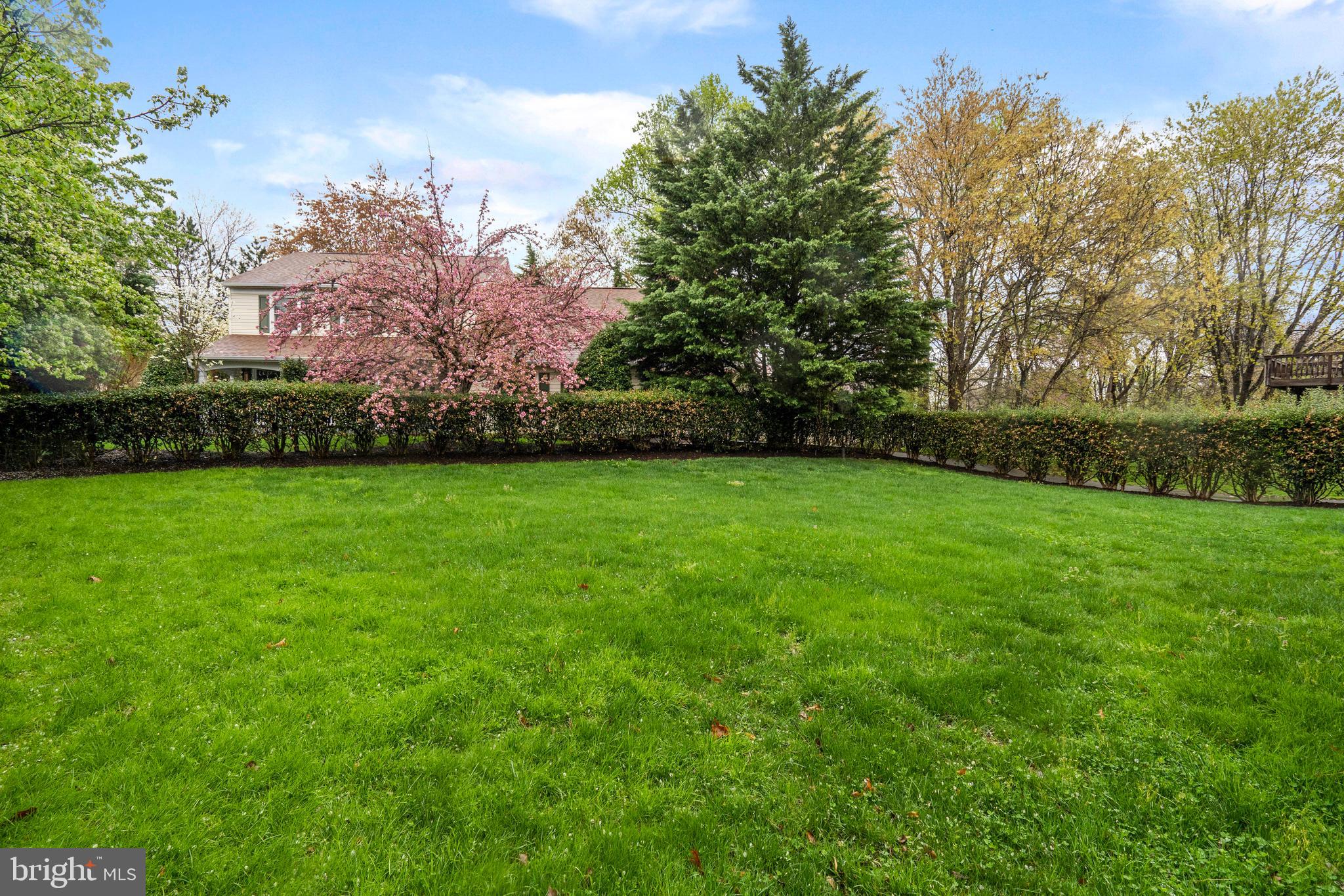 HUNTERS RUN - Residential