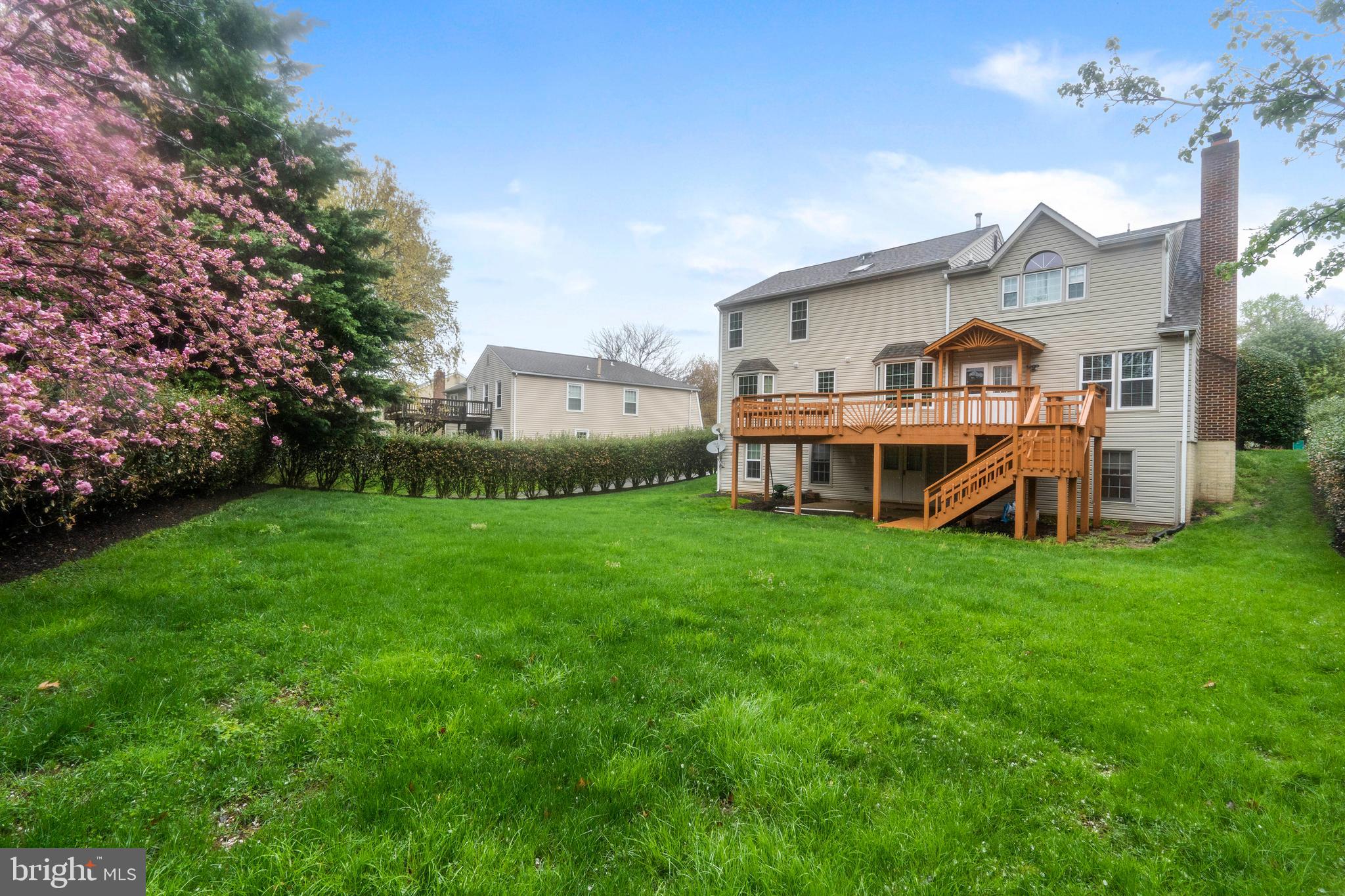 HUNTERS RUN - Residential