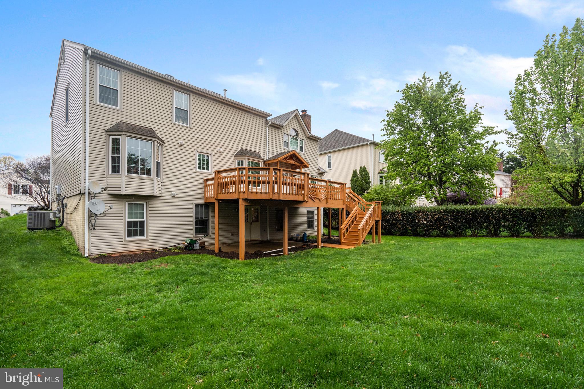 HUNTERS RUN - Residential