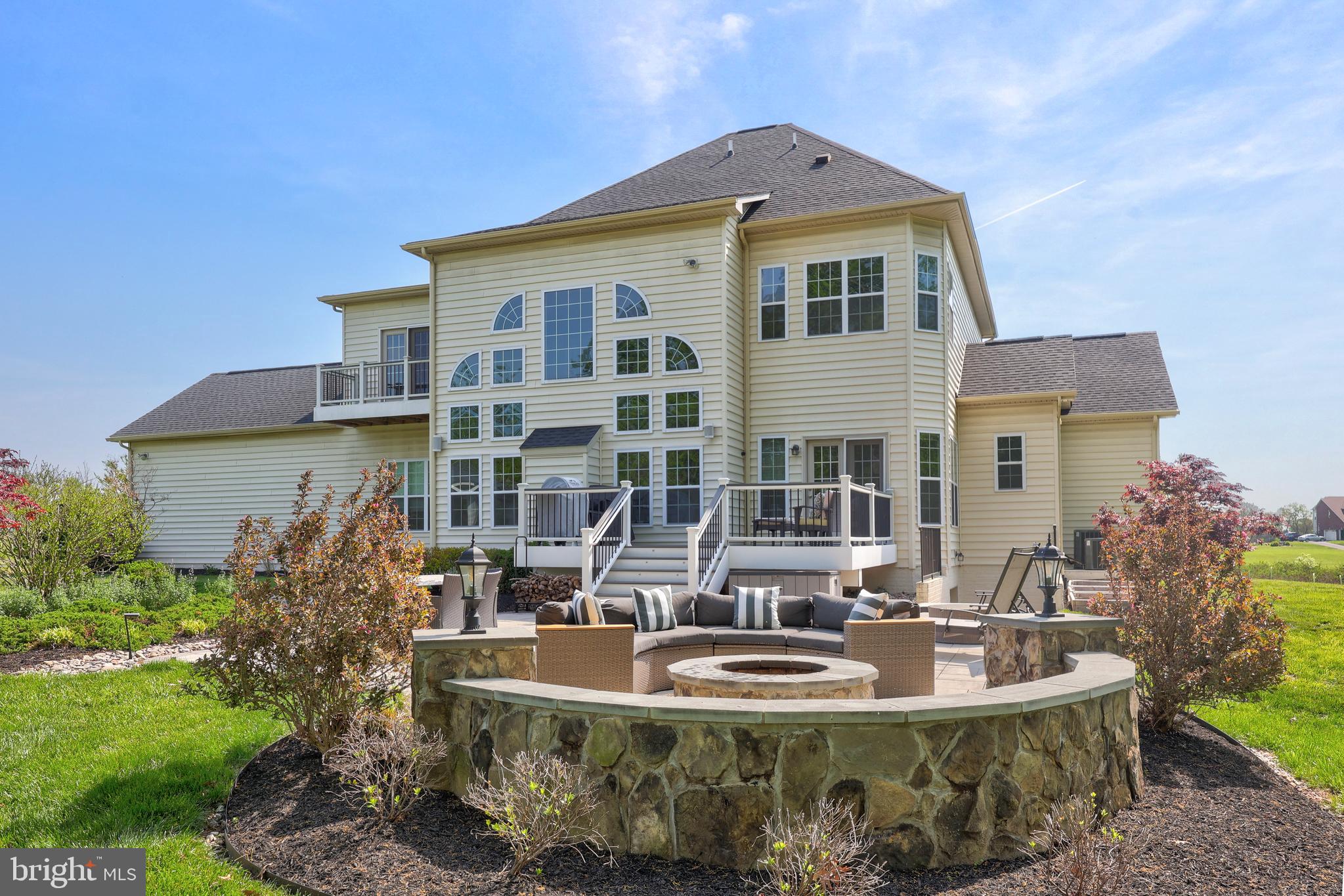 FALCONAIRE - Residential