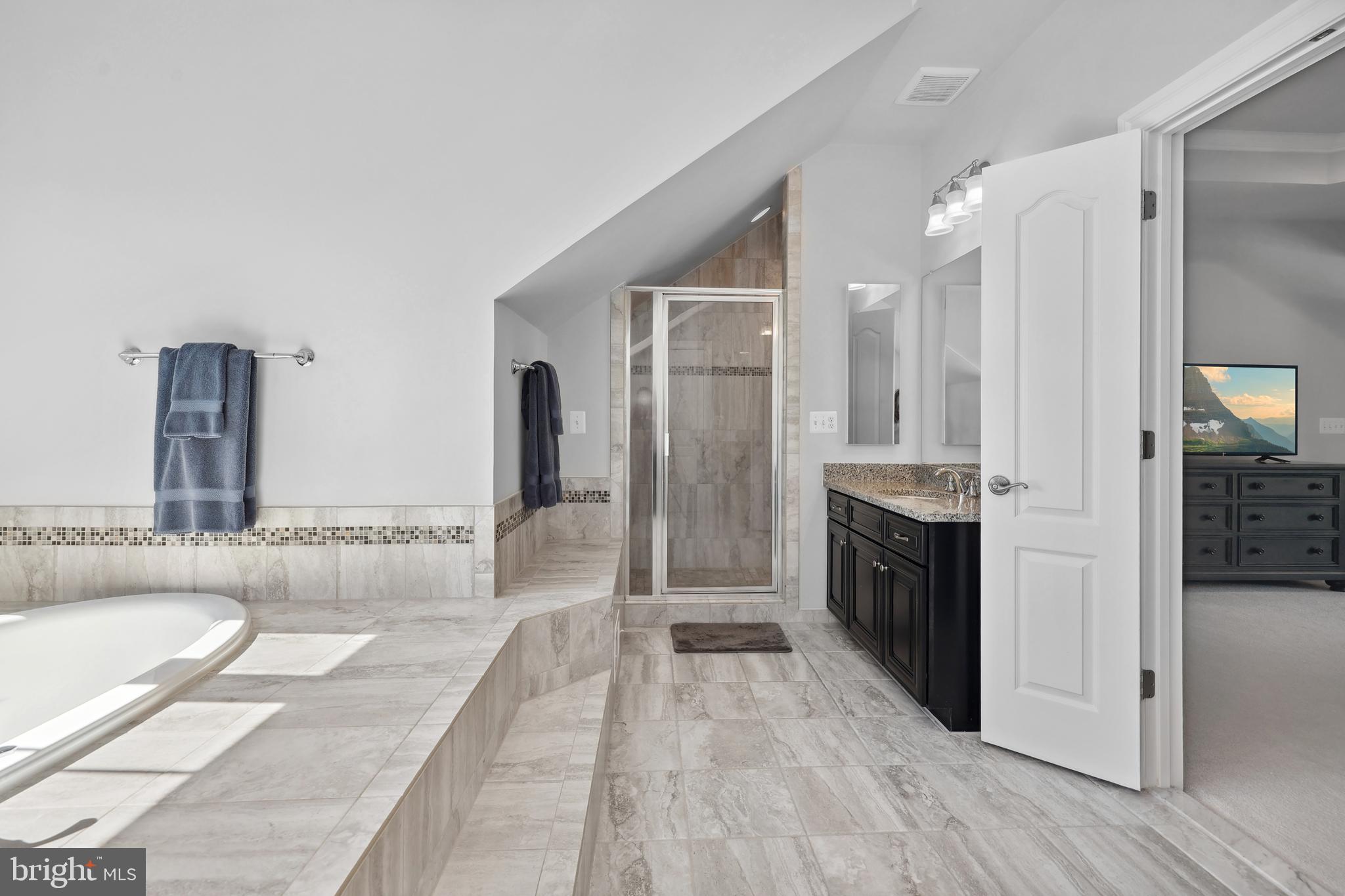 FALCONAIRE - Residential