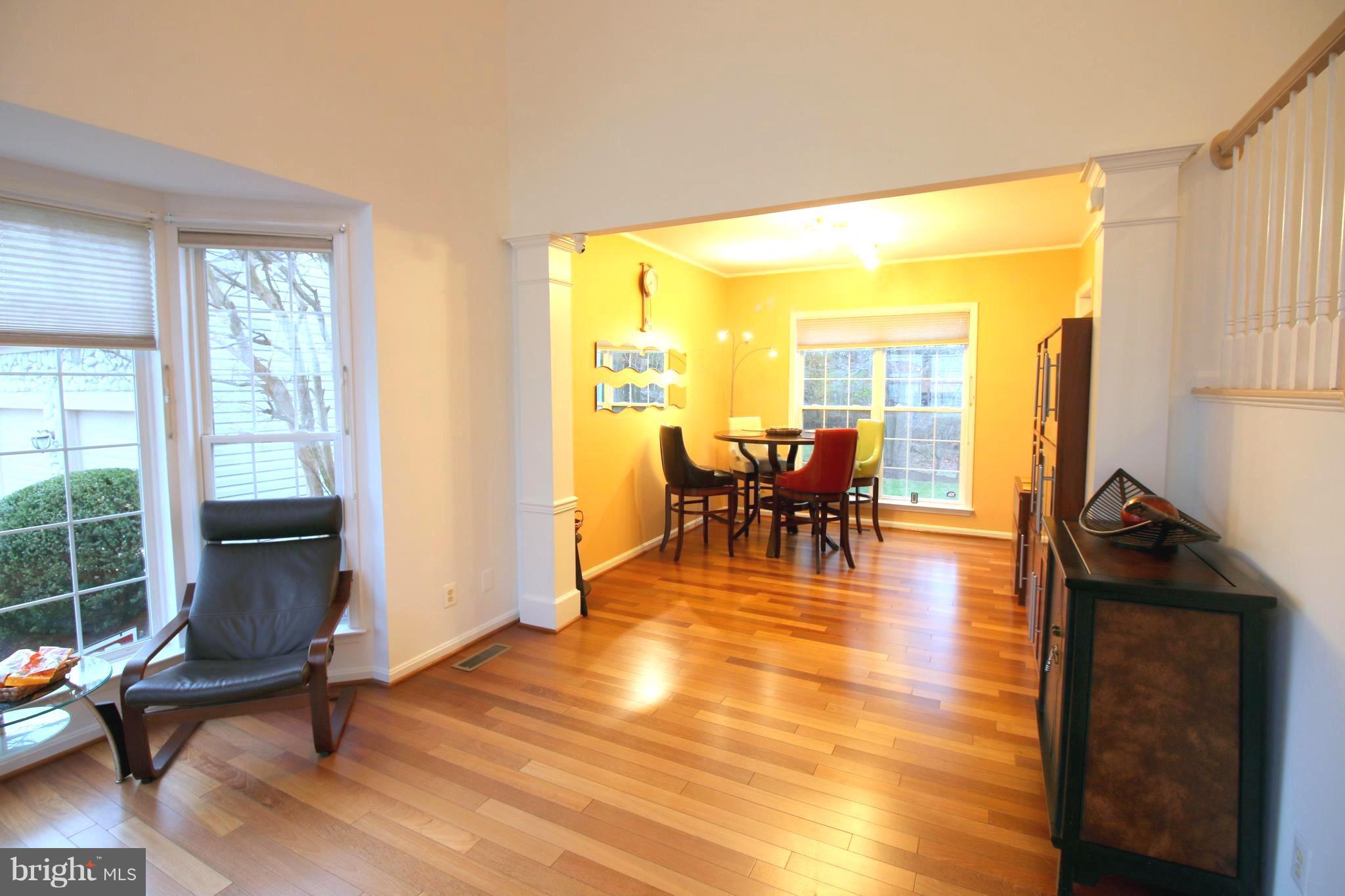 THE COURTS OF FOX MILL - Residential