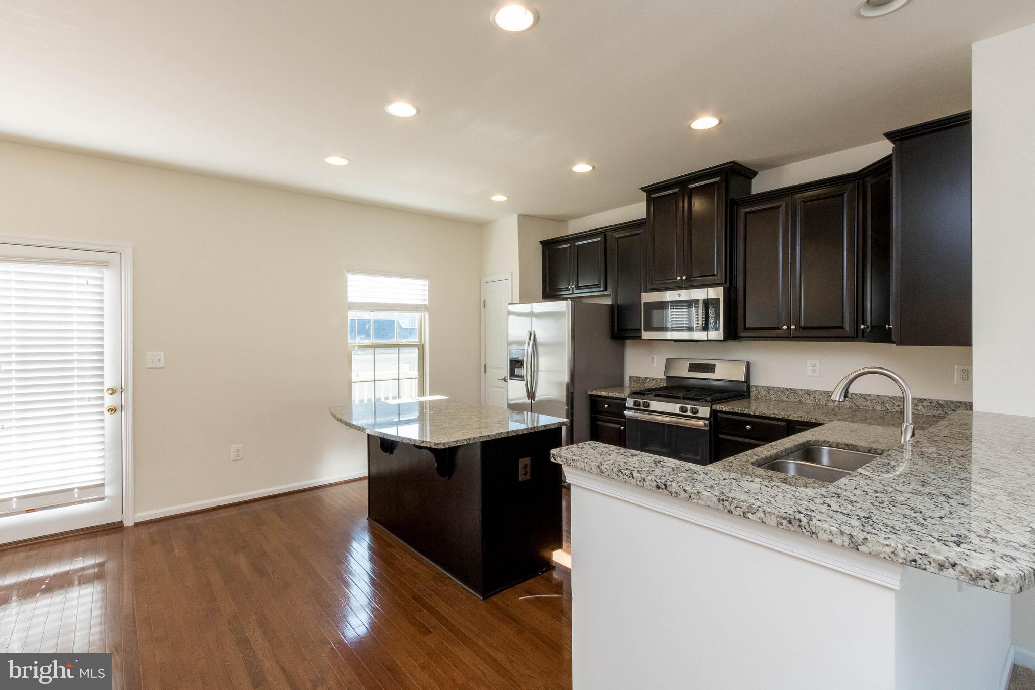 EMBREY MILL - Residential Lease