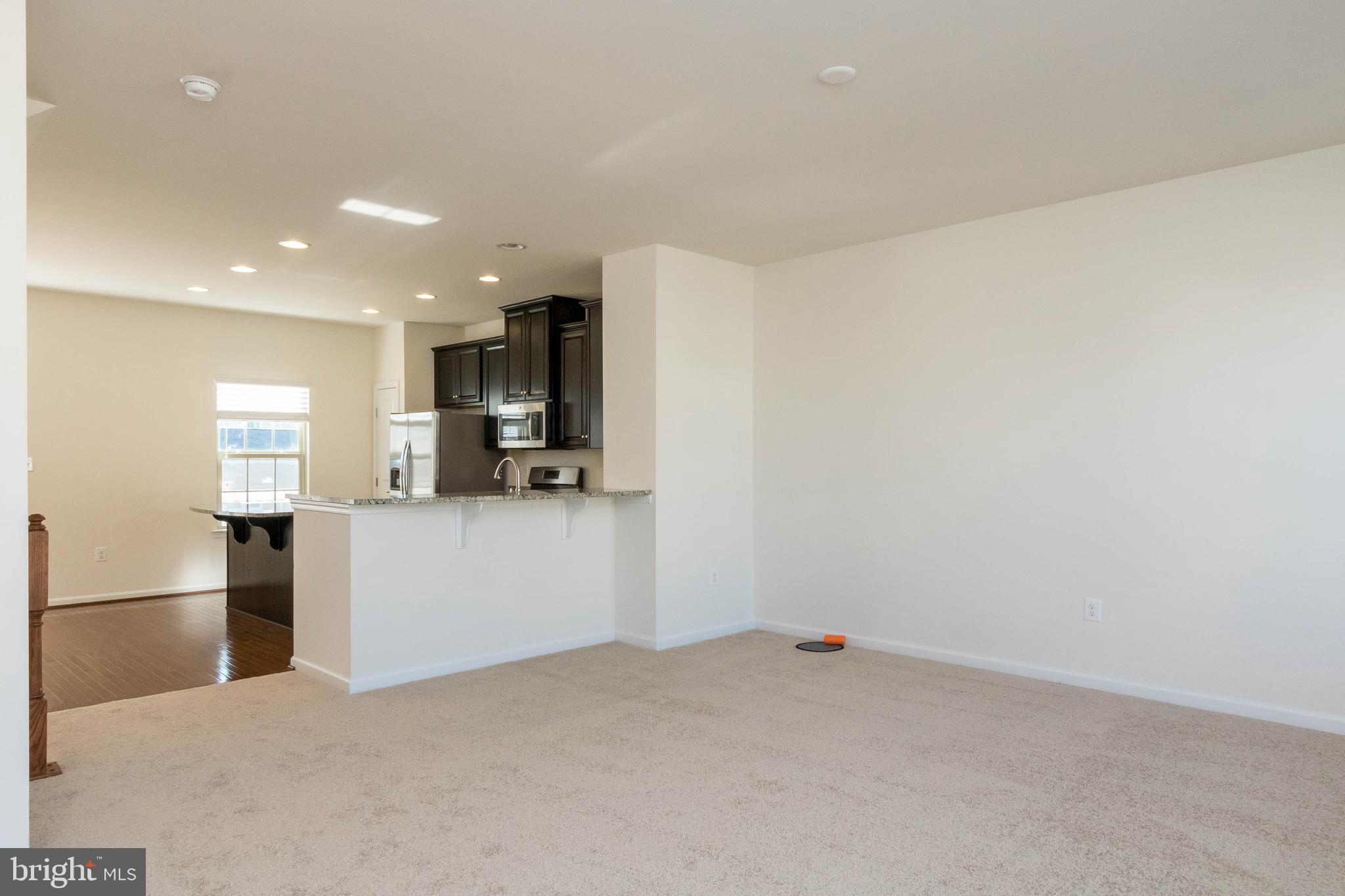 EMBREY MILL - Residential Lease