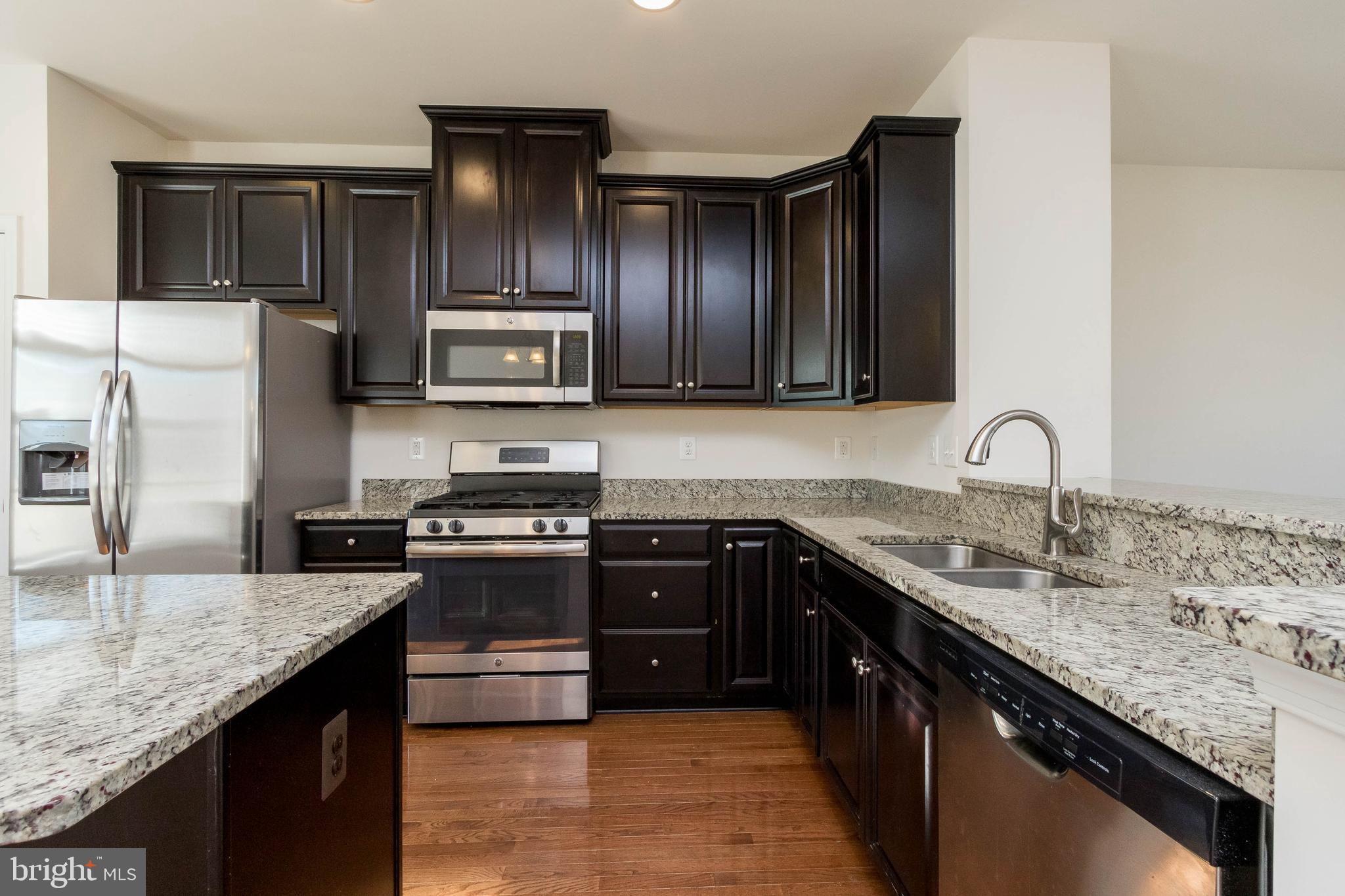 EMBREY MILL - Residential Lease