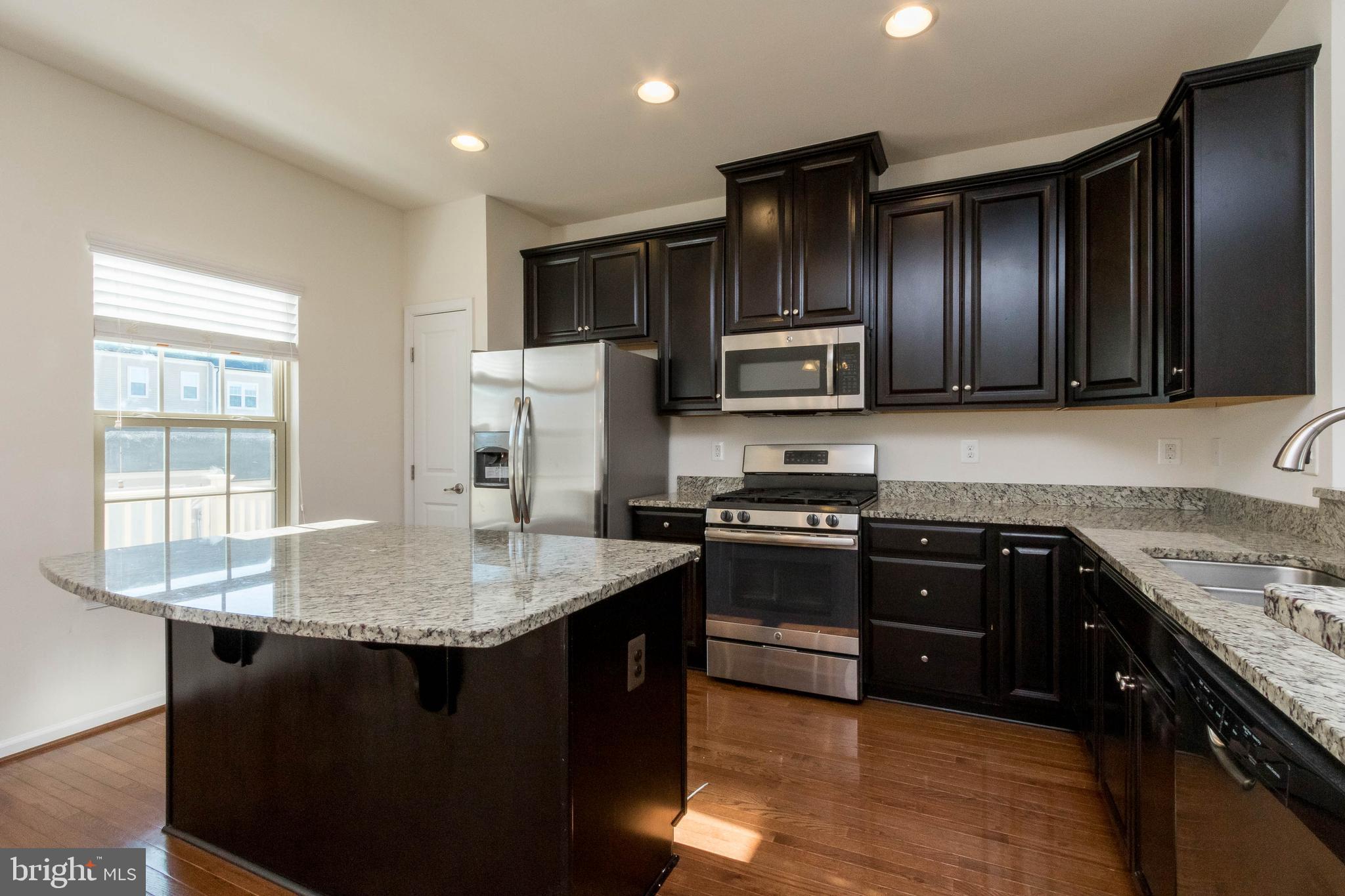 EMBREY MILL - Residential Lease