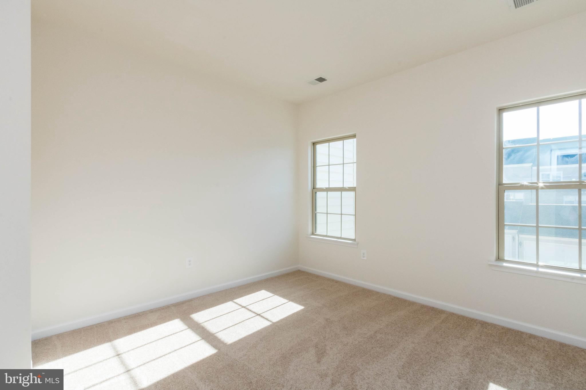 EMBREY MILL - Residential Lease