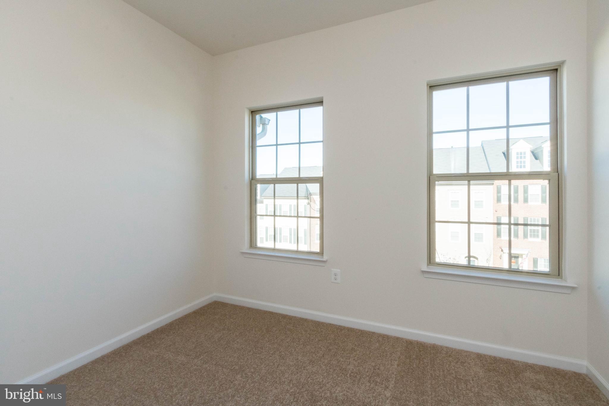 EMBREY MILL - Residential Lease