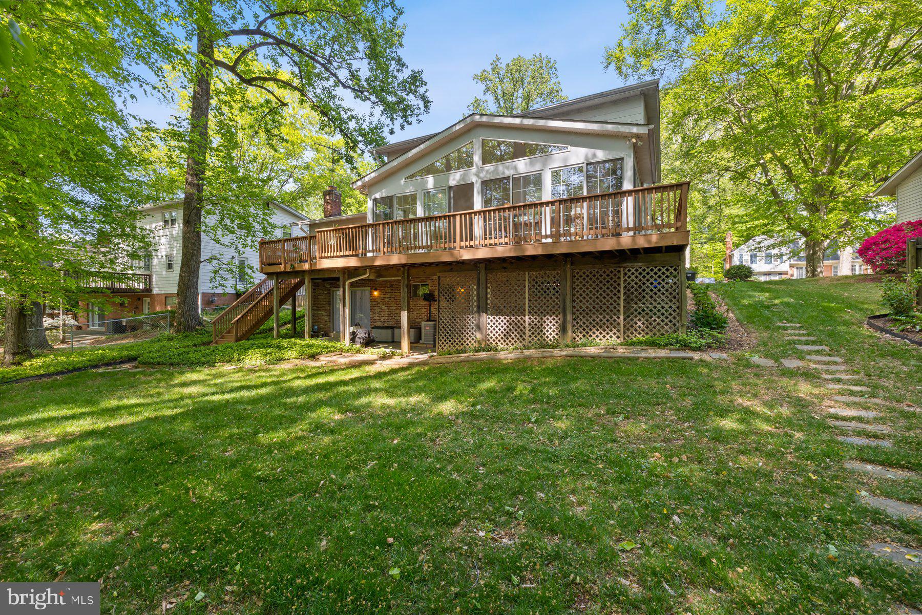 BEL PRE WOODS - Residential