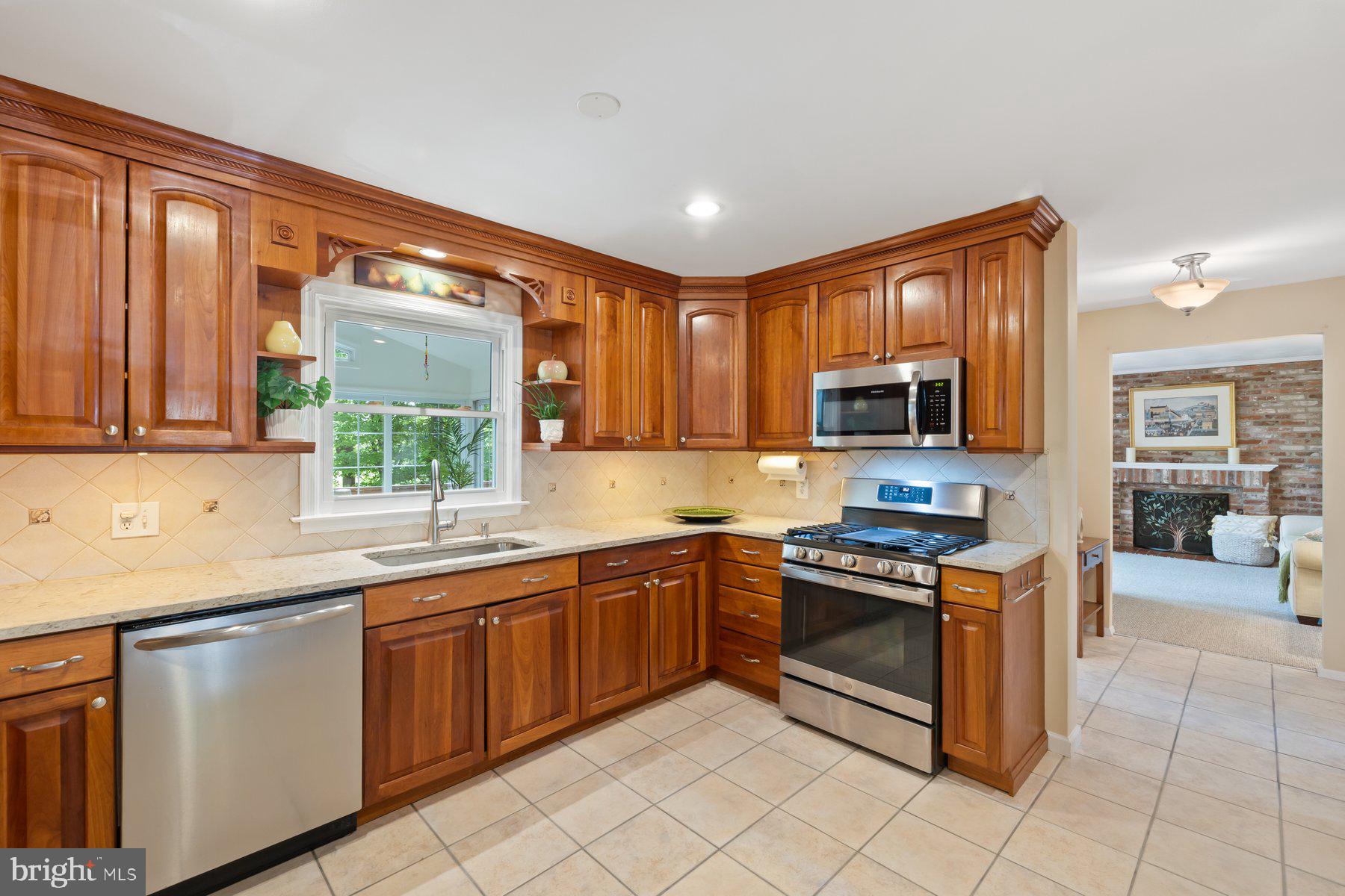 BEL PRE WOODS - Residential