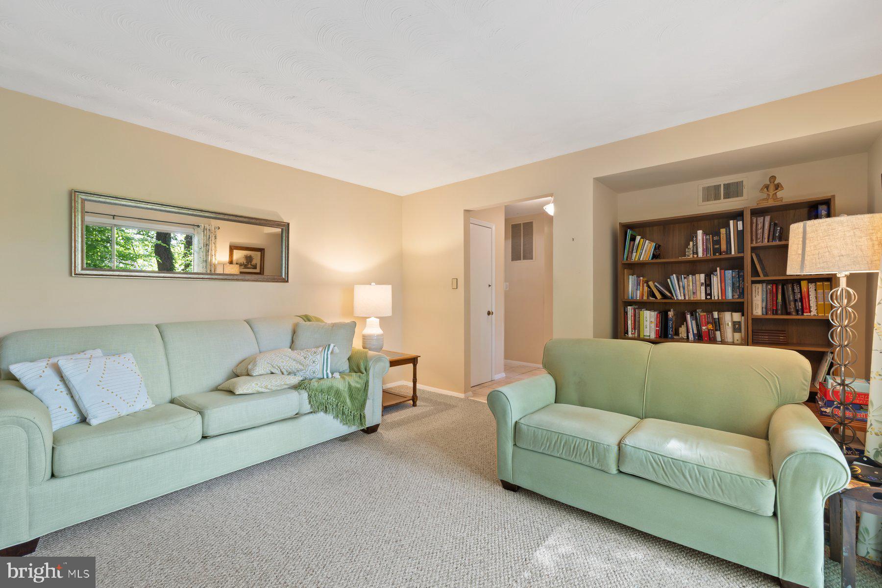 BEL PRE WOODS - Residential