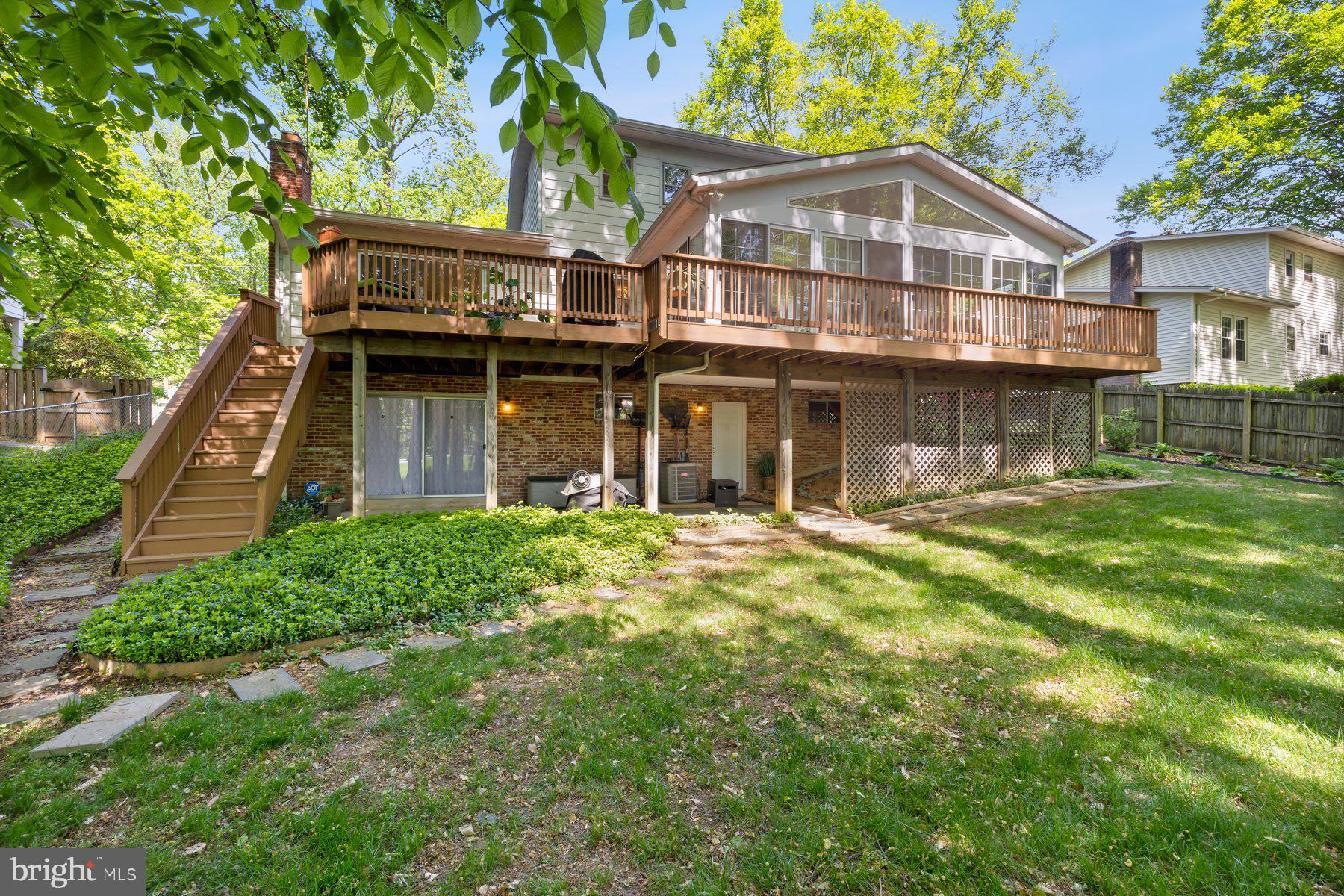 BEL PRE WOODS - Residential