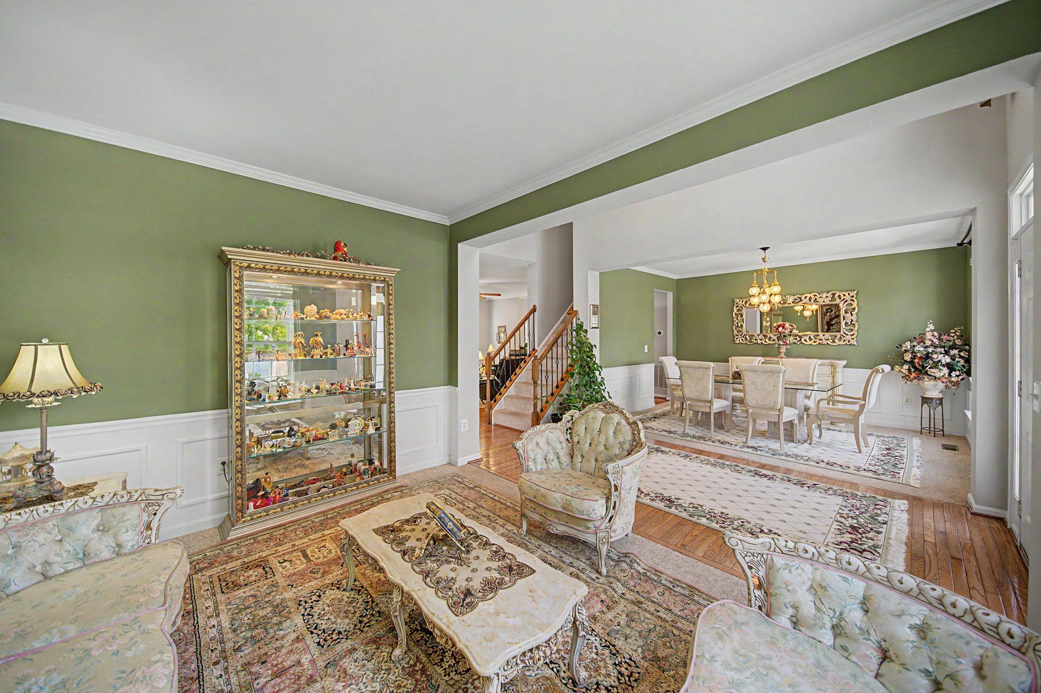 CARDINAL GLEN - Residential