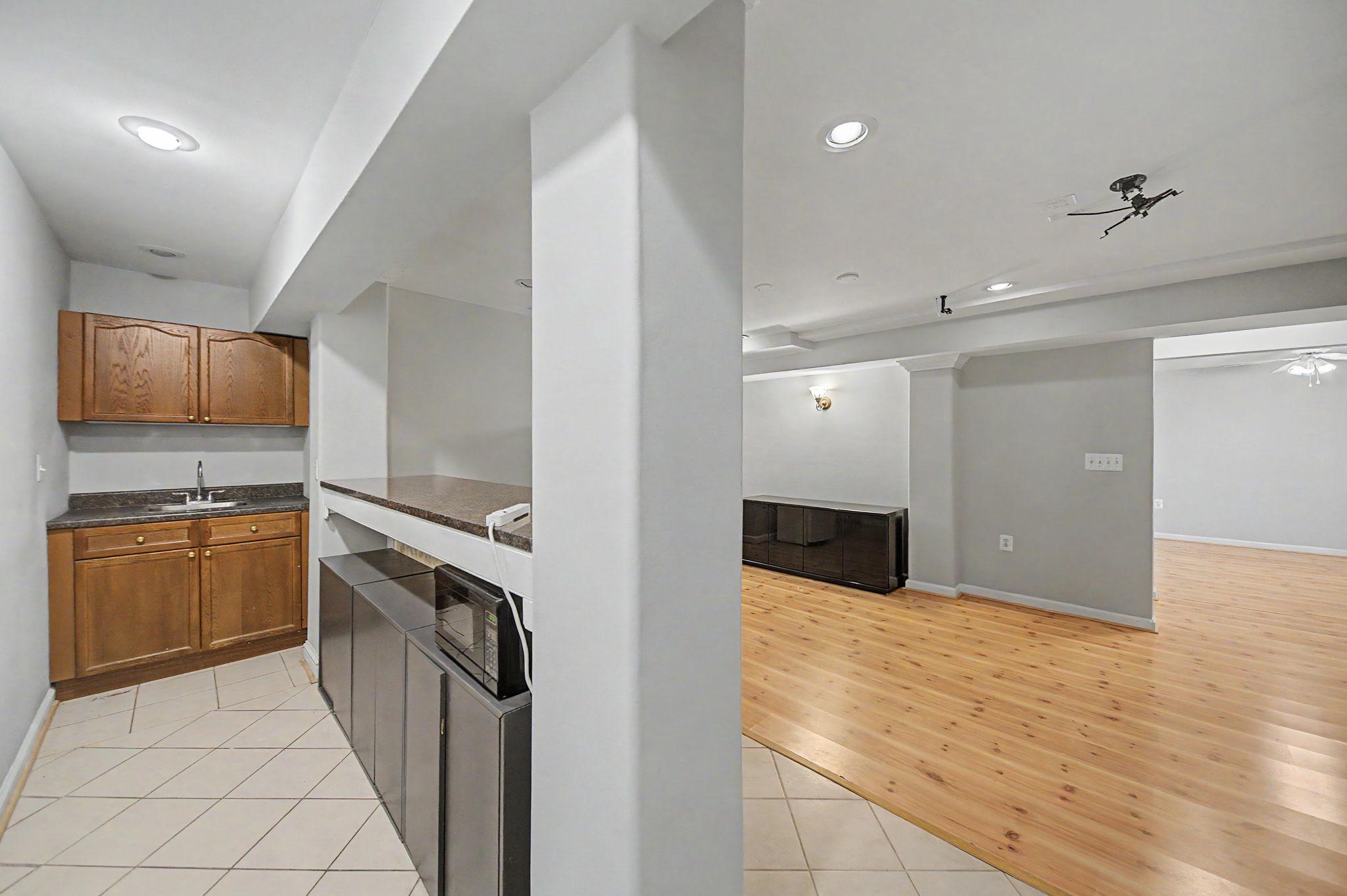 CARDINAL GLEN - Residential