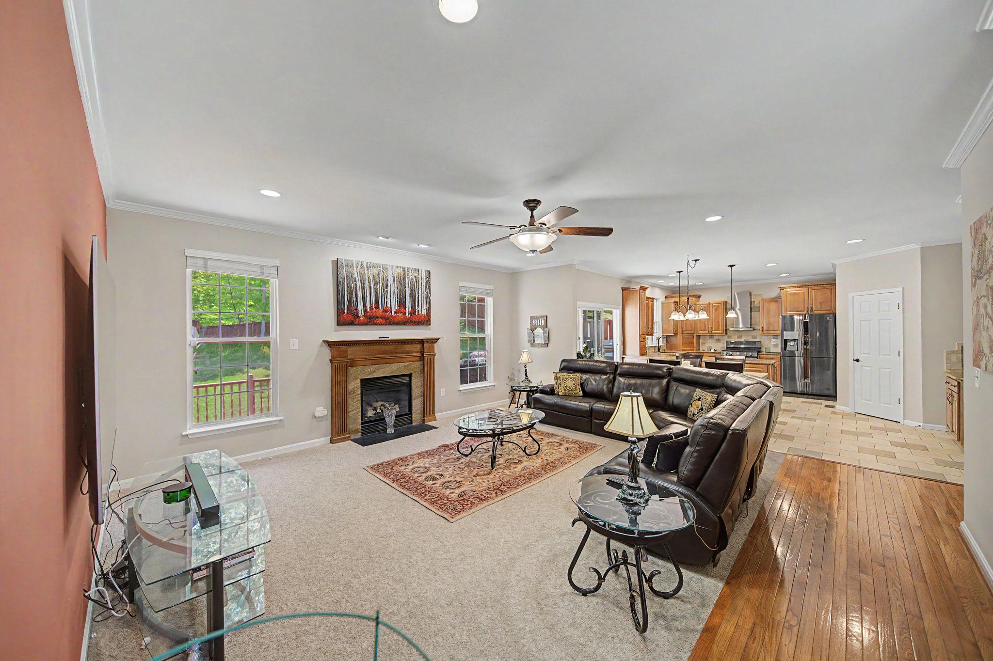 CARDINAL GLEN - Residential