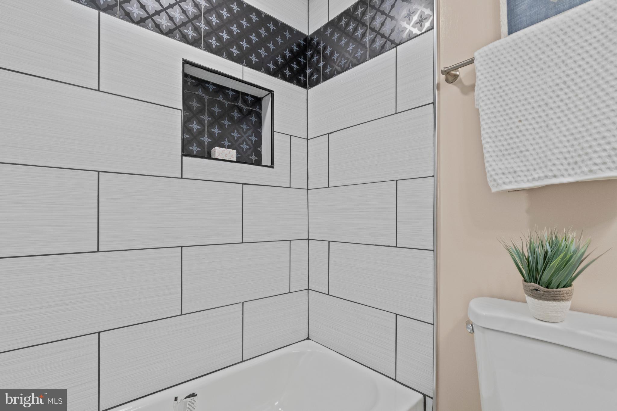 MILTON-MONTFORD - Residential