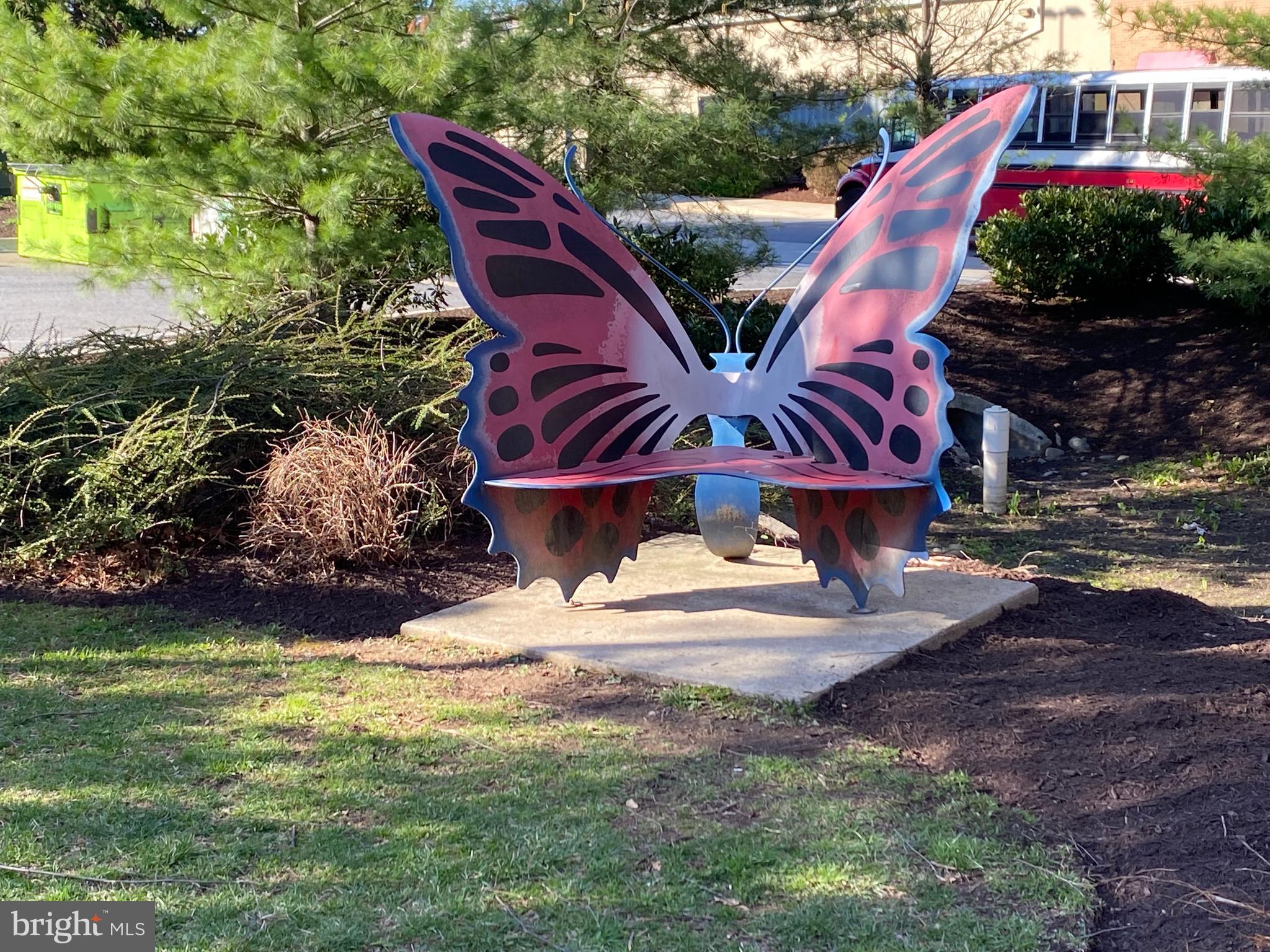 CAMELBACK VILLAGE - Residential