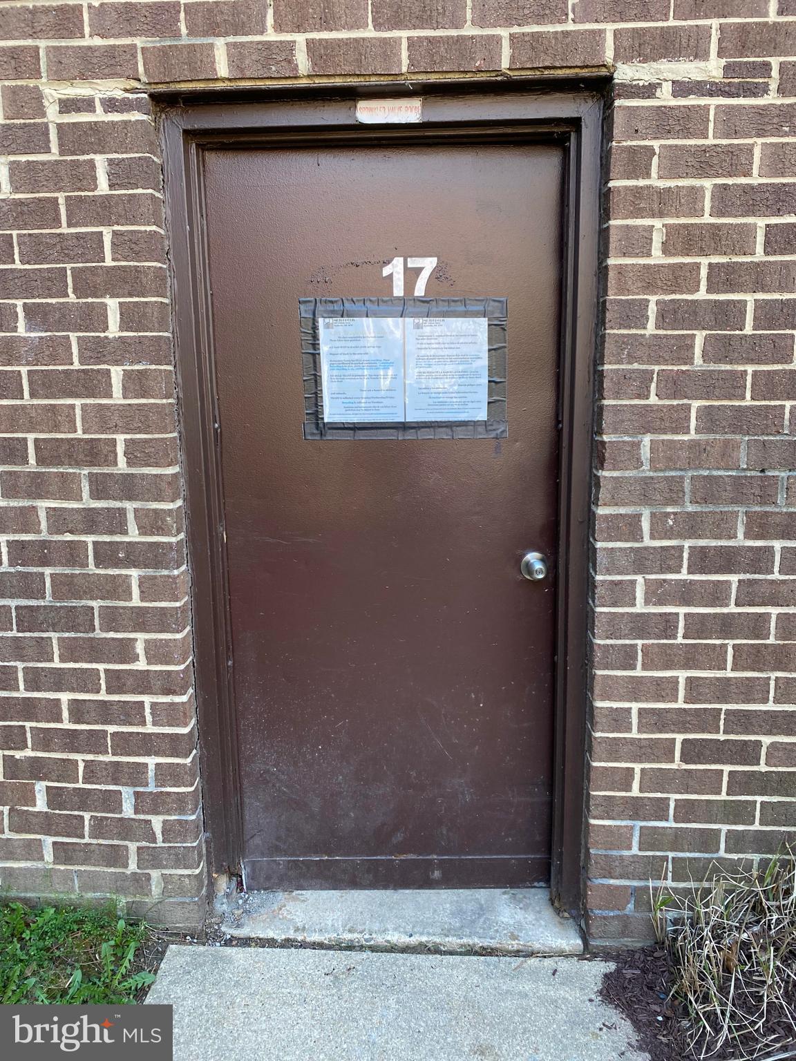 CAMELBACK VILLAGE - Residential