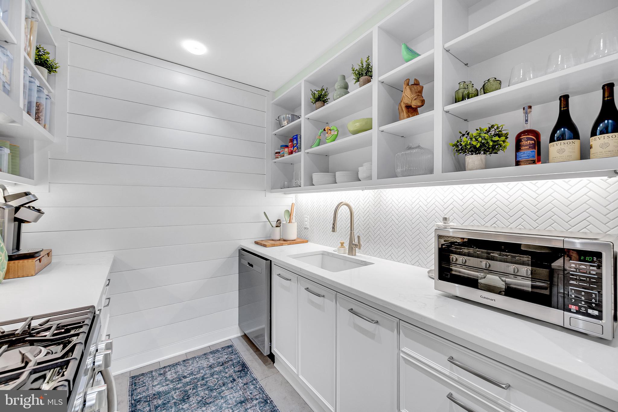 5112 MACARTHUR BOULEVARD NW 2