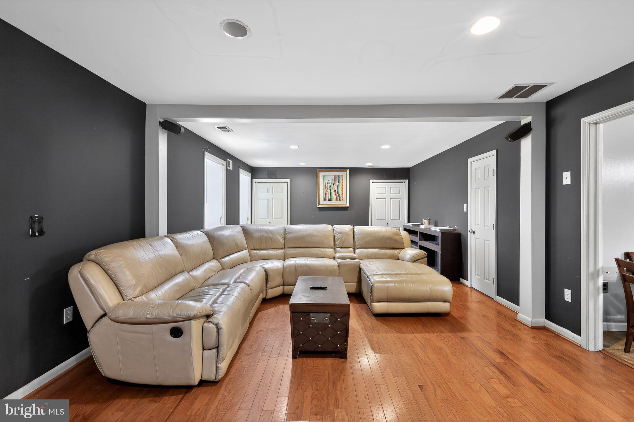 ROLLING ACRES - Residential