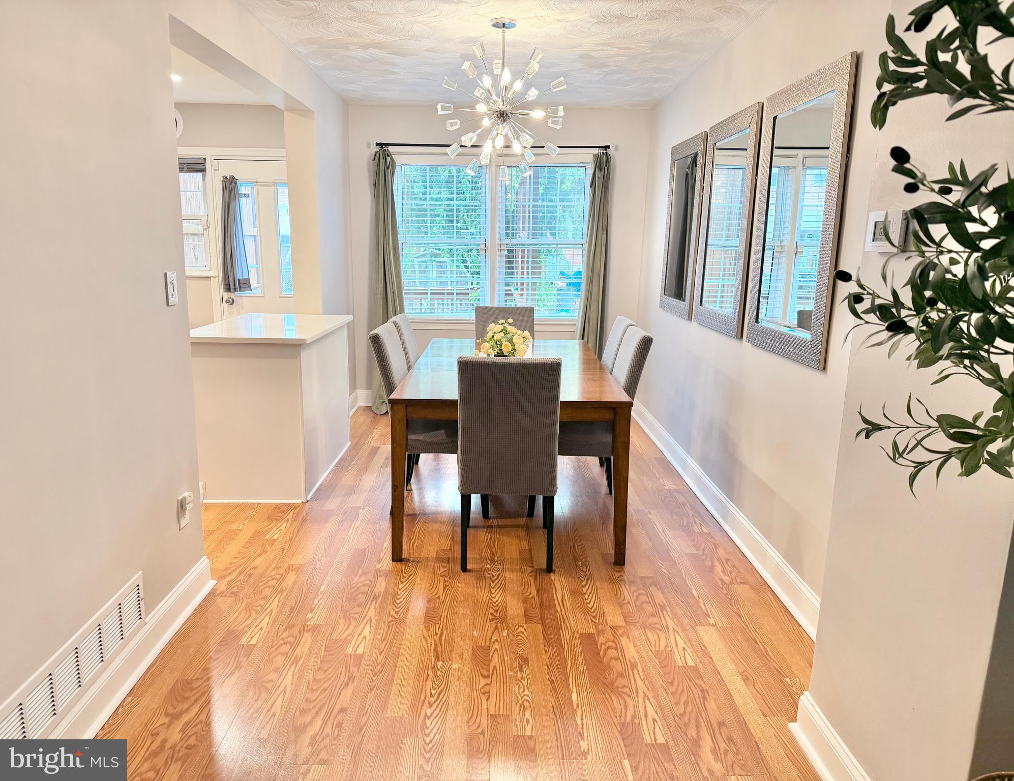 HAWTHORNE - Residential