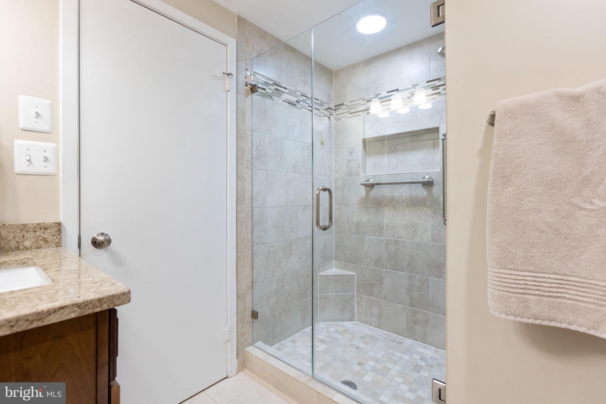 WATERFORD SQUARE - Residential