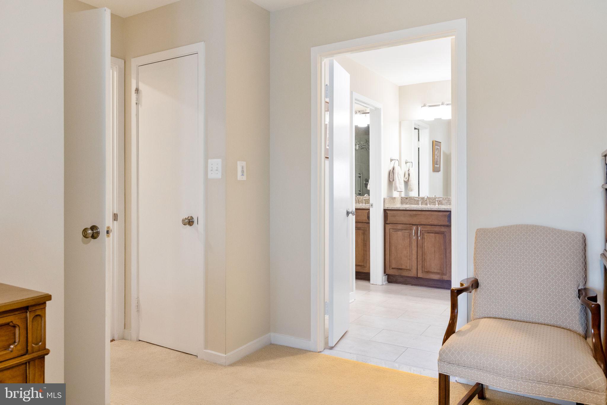 WATERFORD SQUARE - Residential