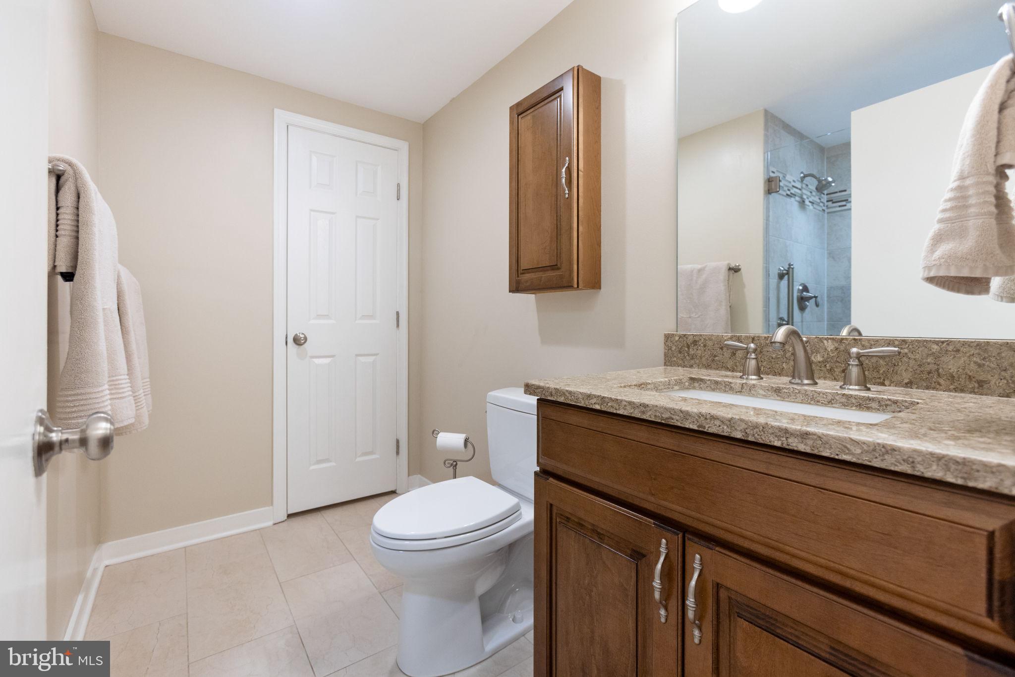 WATERFORD SQUARE - Residential