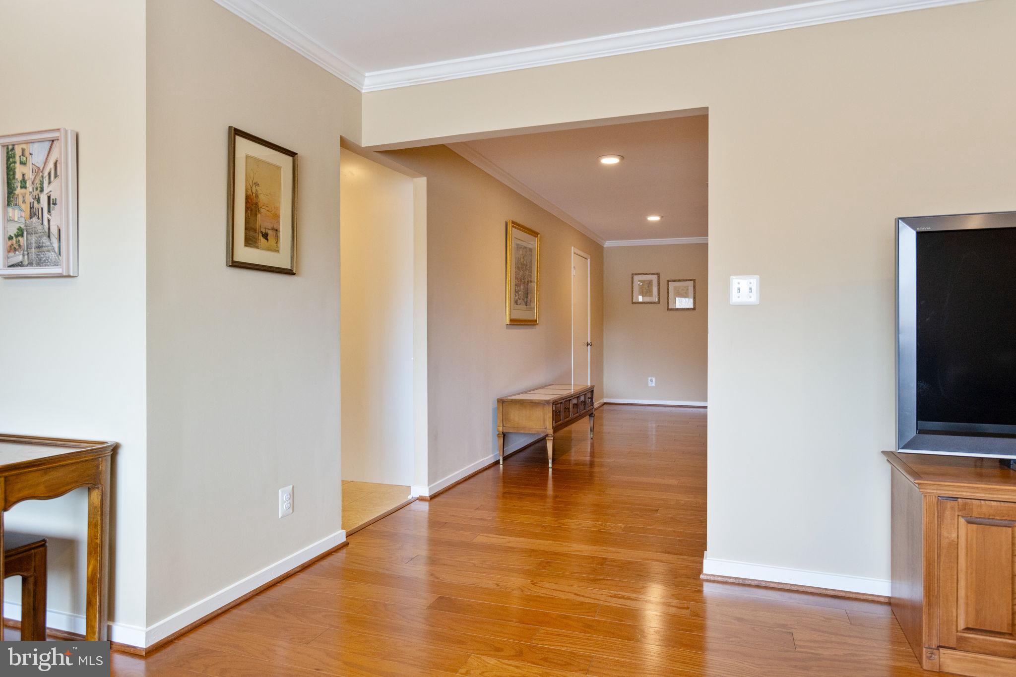 WATERFORD SQUARE - Residential