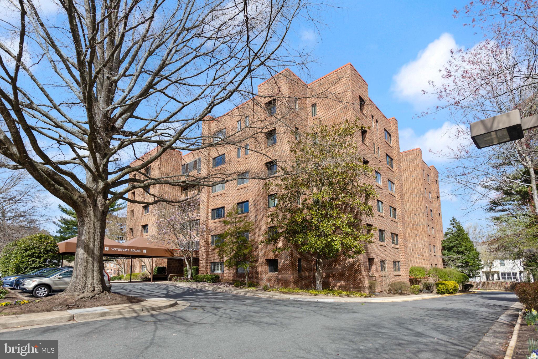 WATERFORD SQUARE - Residential