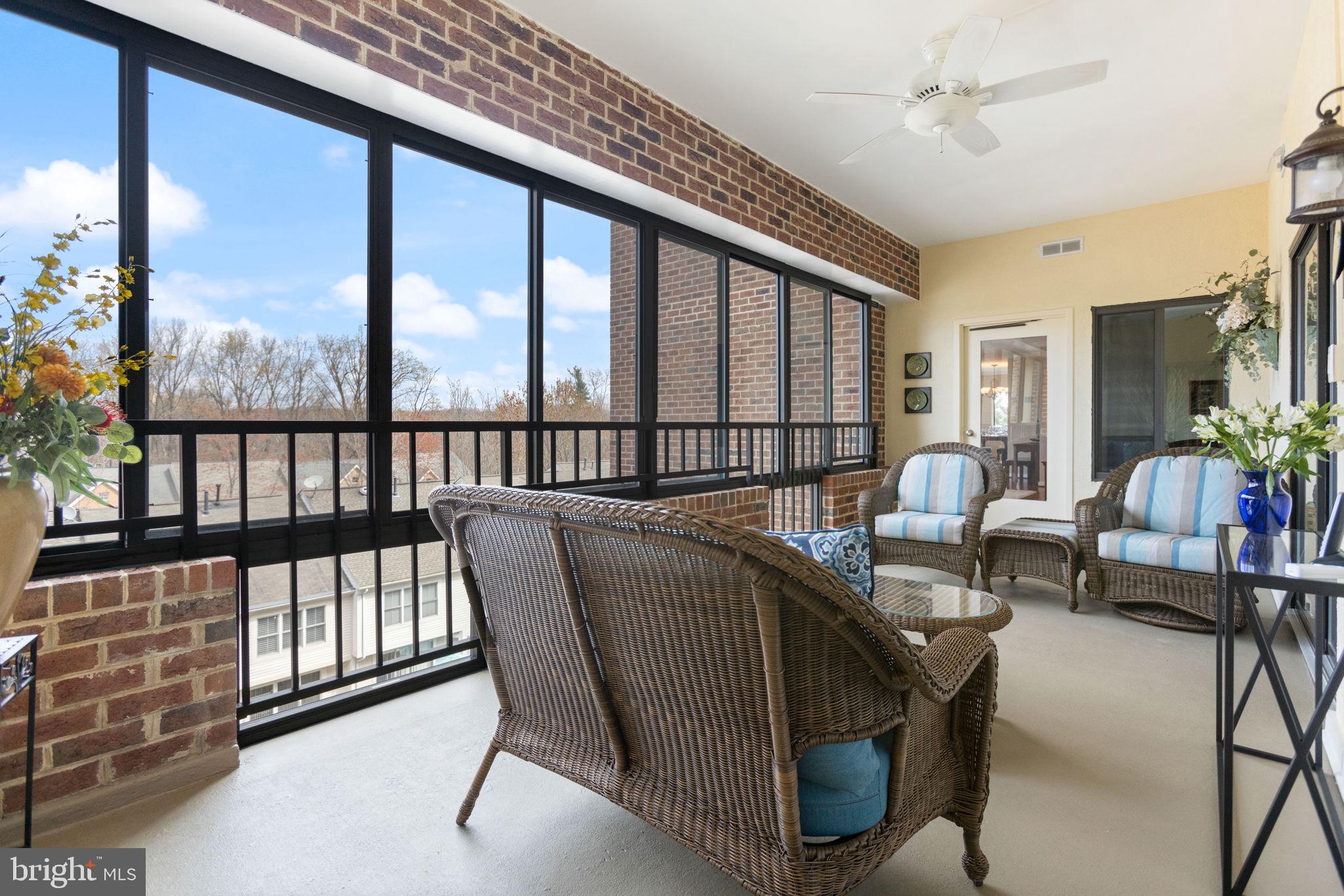 WATERFORD SQUARE - Residential