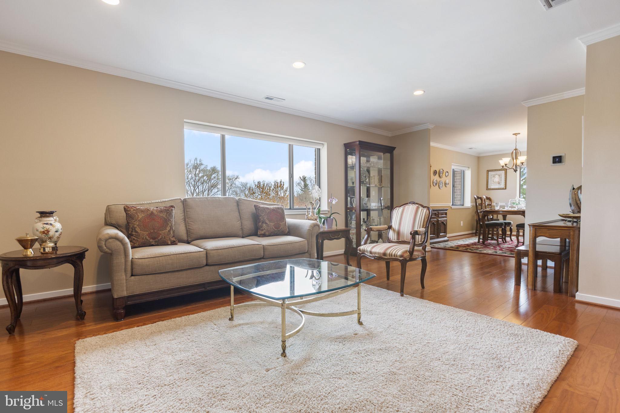 WATERFORD SQUARE - Residential