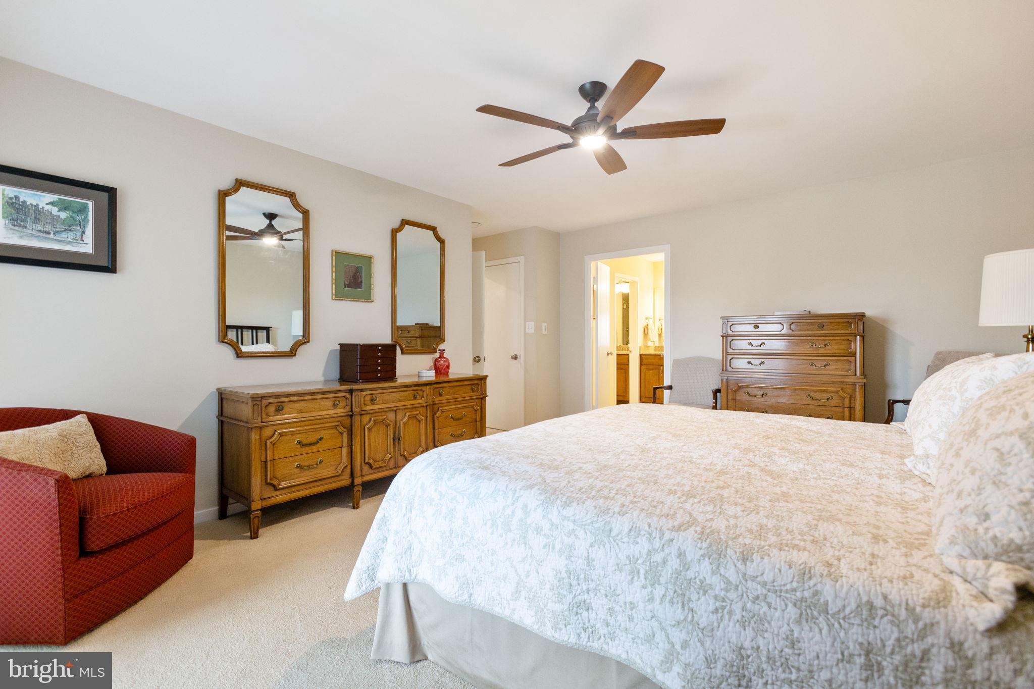 WATERFORD SQUARE - Residential