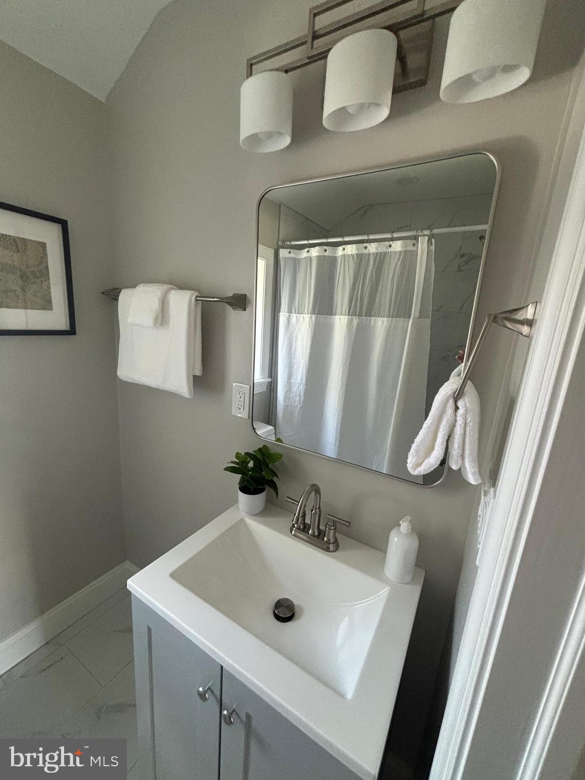 GREEN MEADOWS - Residential