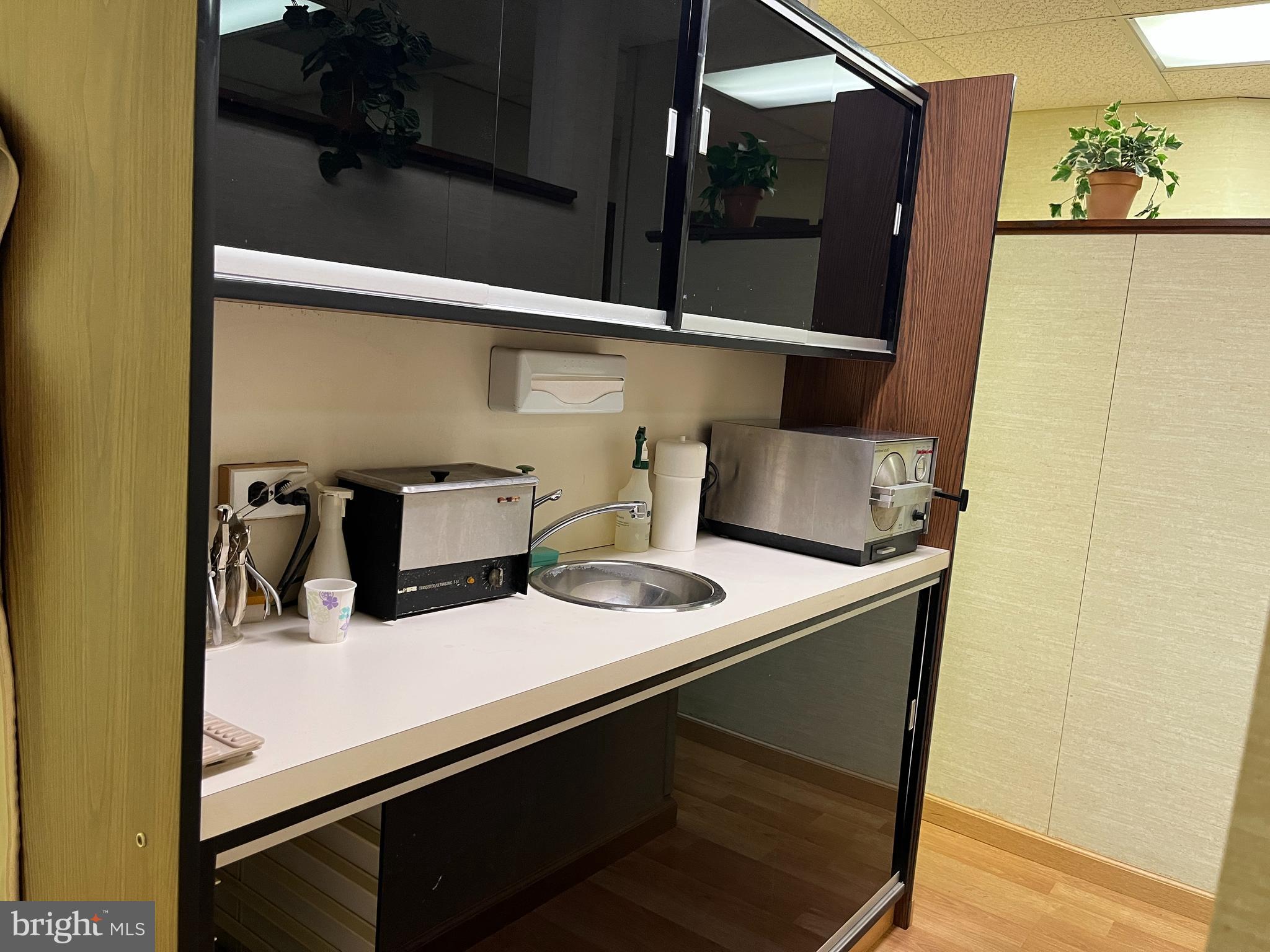 VALLEY FORGE TOWER - Commercial Sale