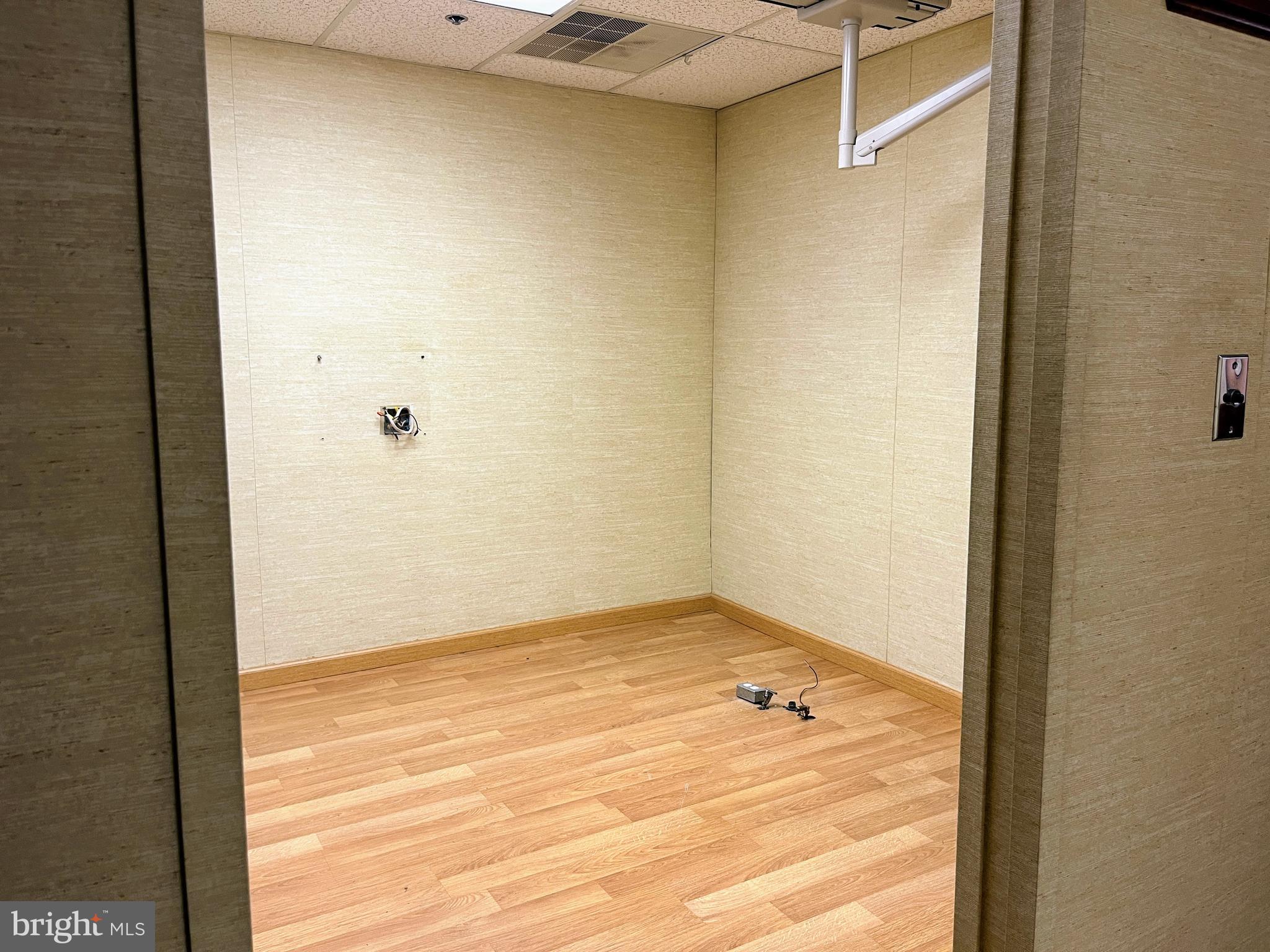 VALLEY FORGE TOWER - Commercial Sale