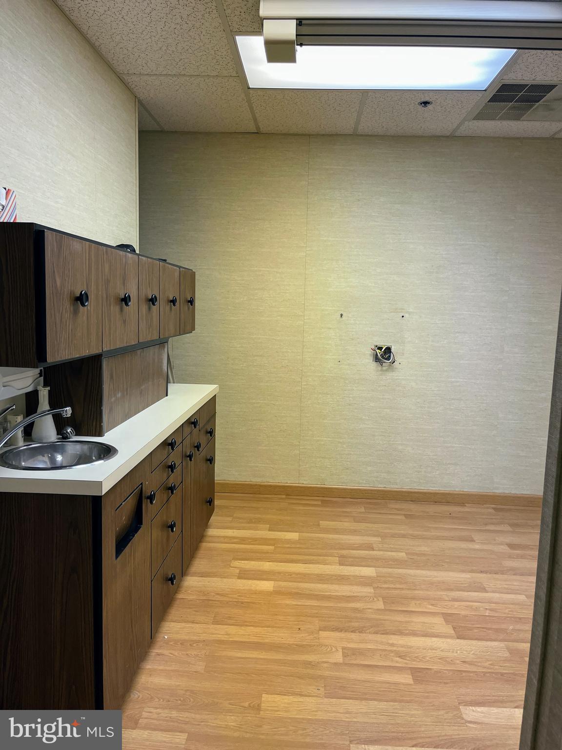 VALLEY FORGE TOWER - Commercial Sale