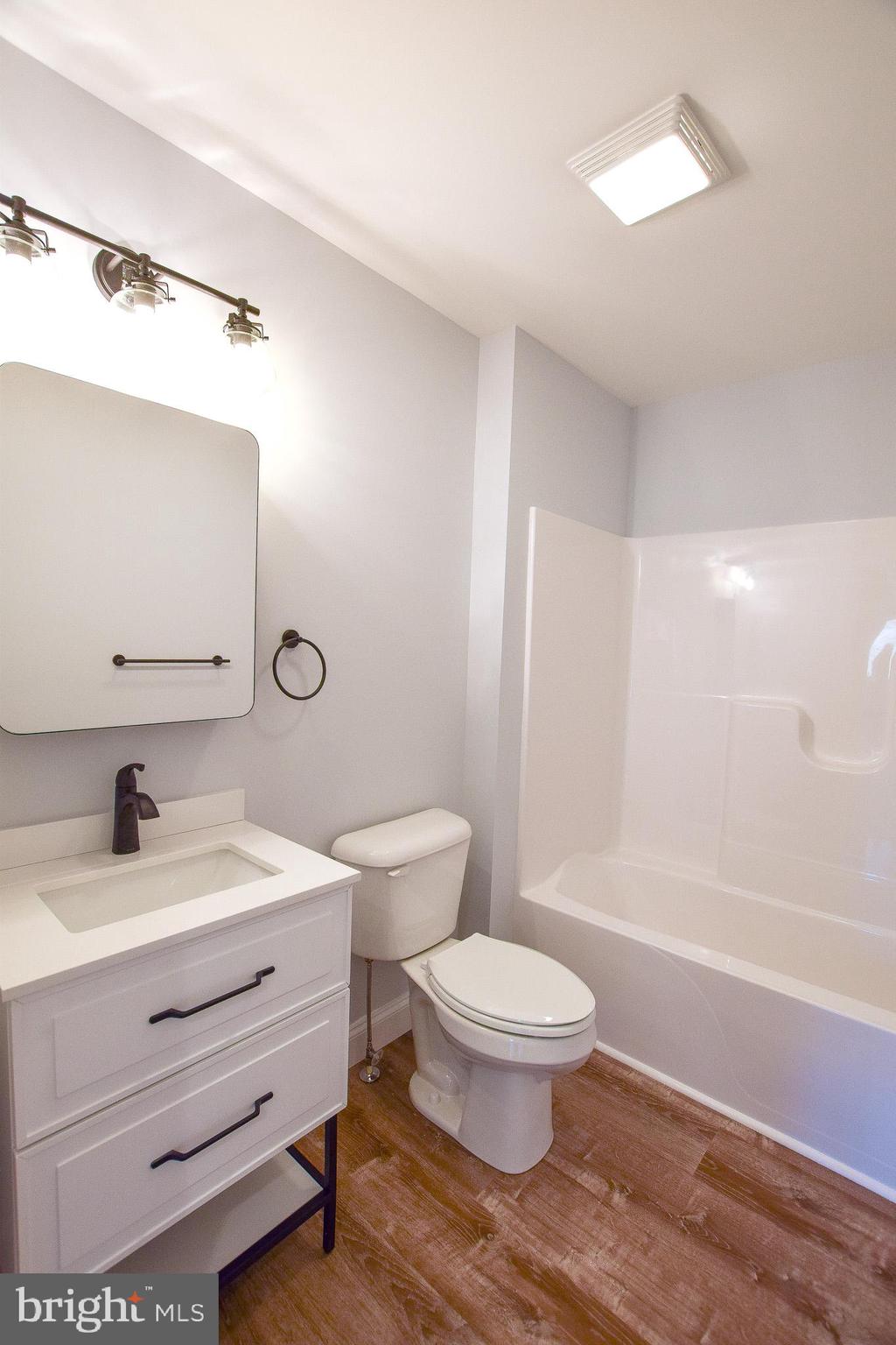 AVON BEND - Residential