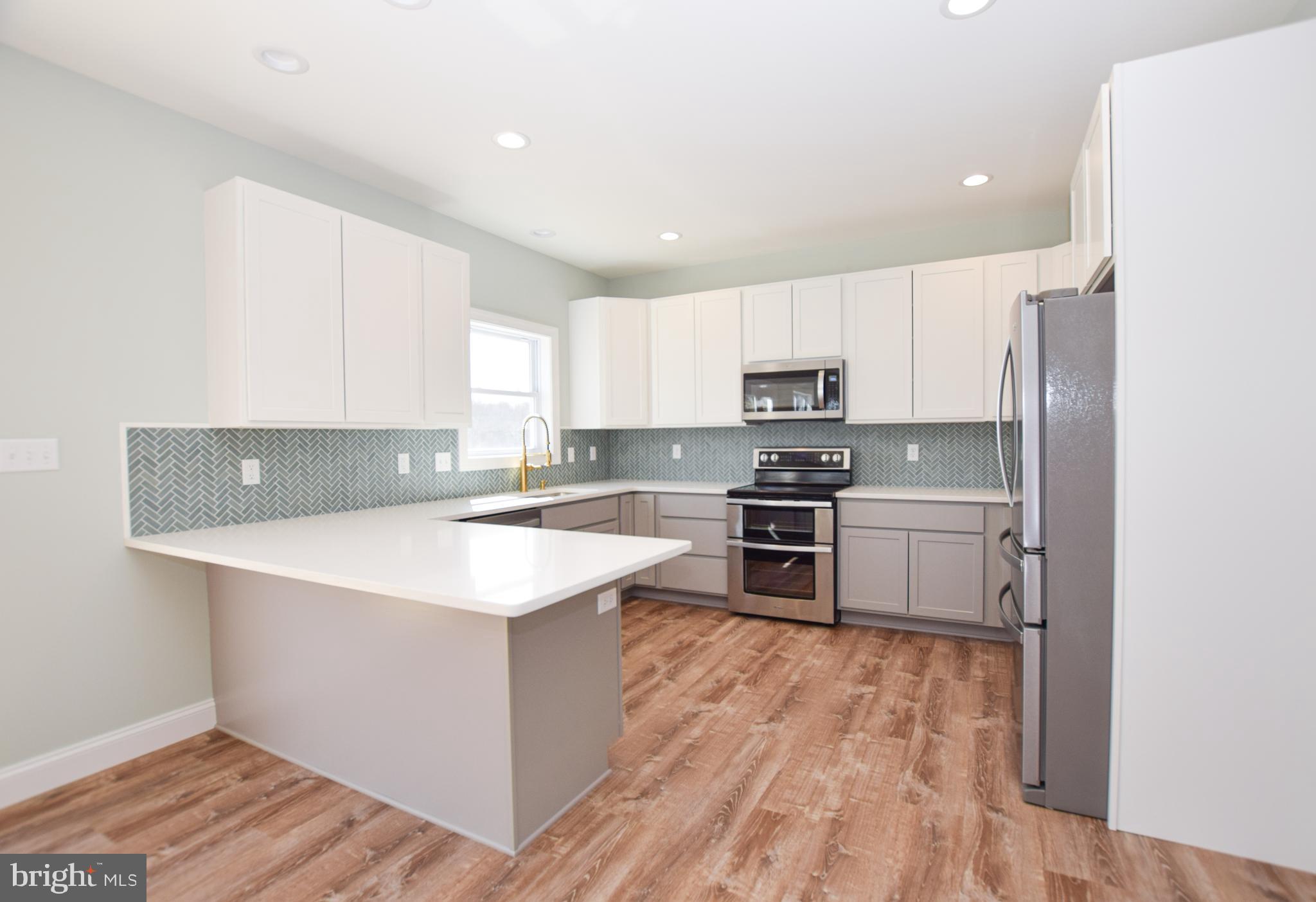 AVON BEND - Residential