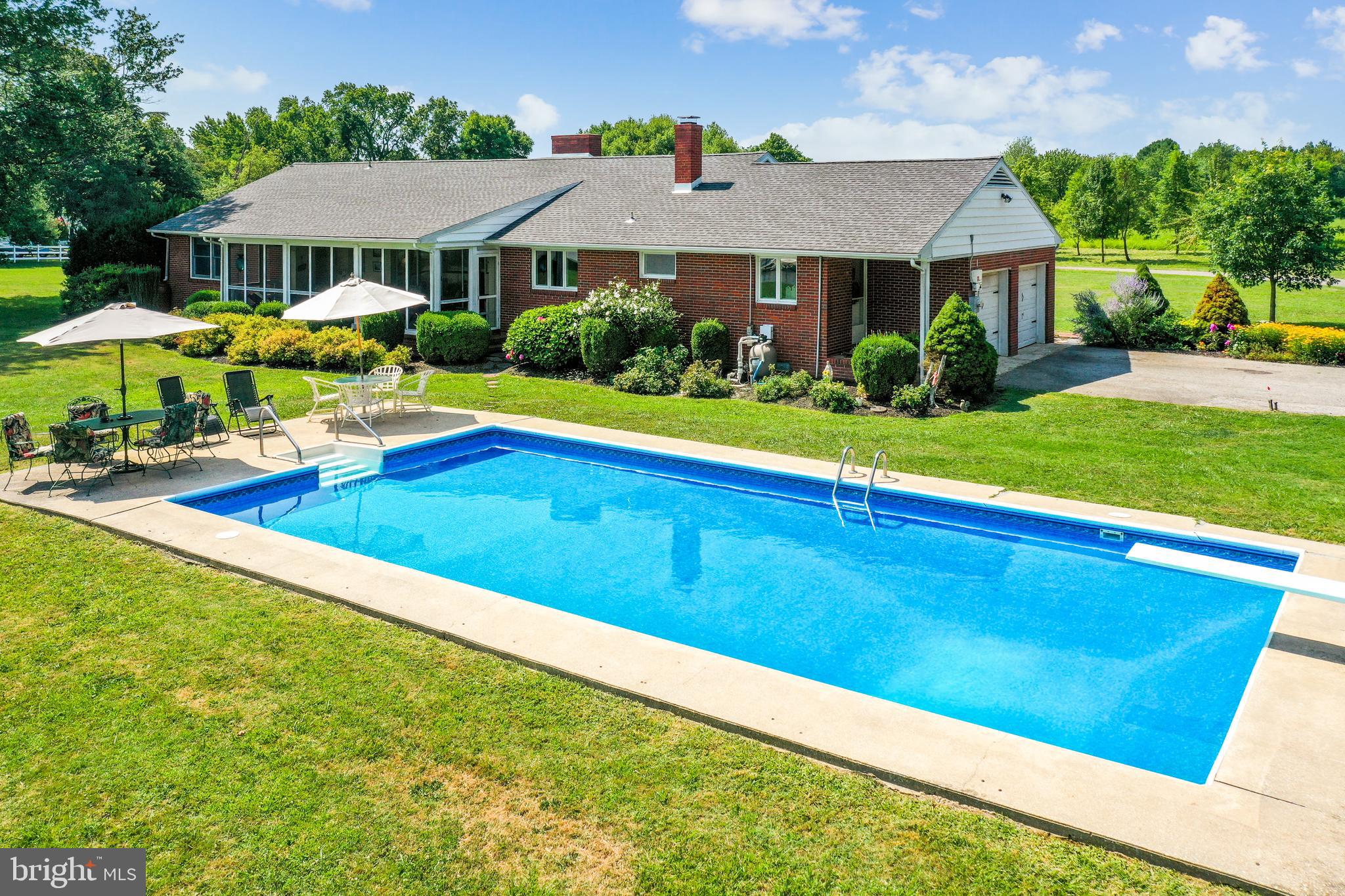 PIONEER POINT - Residential