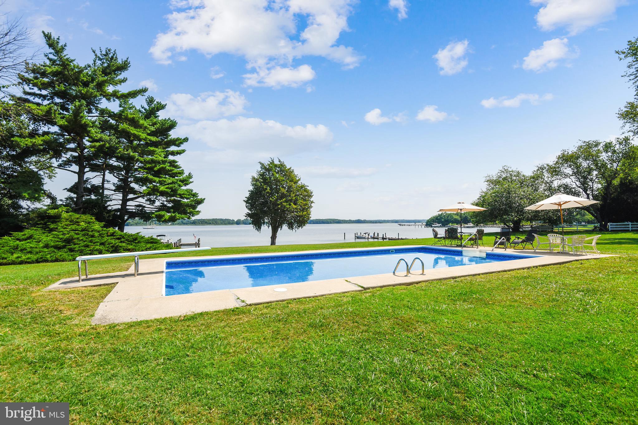 PIONEER POINT - Residential