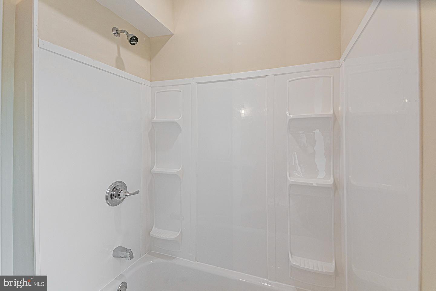 GRADUATE HOSPITAL - Residential Lease