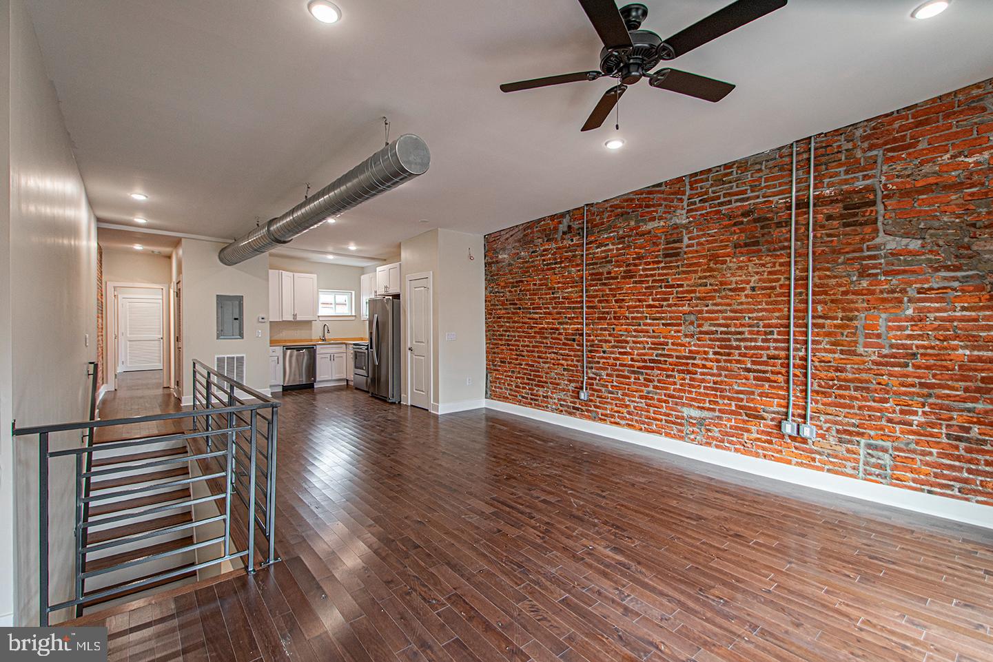 GRADUATE HOSPITAL - Residential Lease