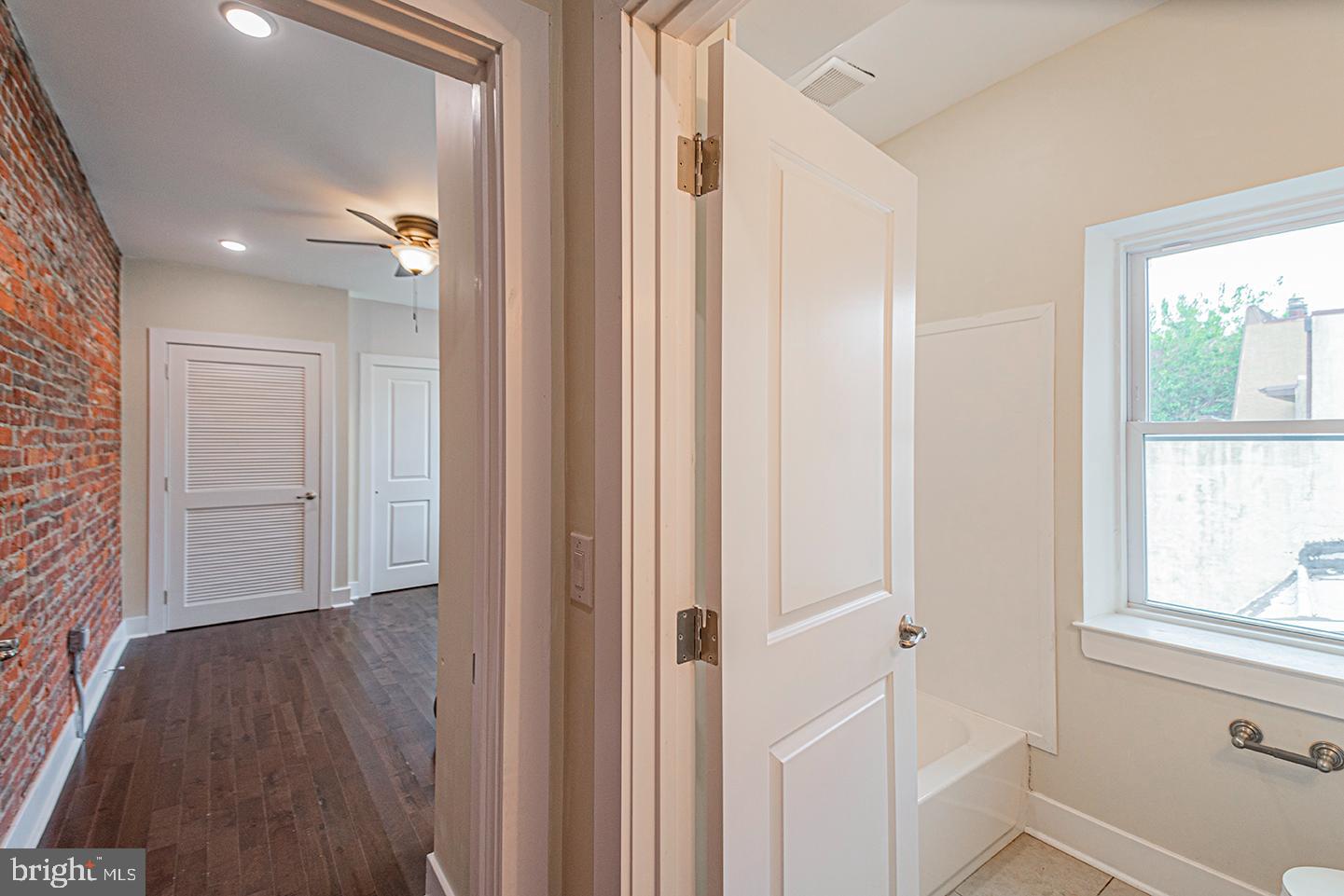 GRADUATE HOSPITAL - Residential Lease