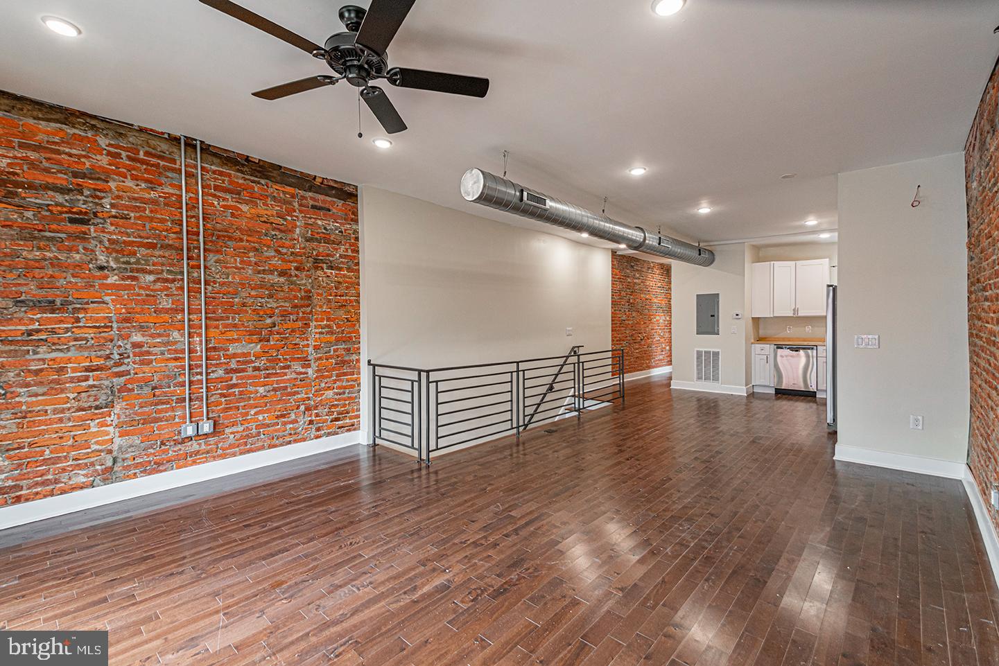 GRADUATE HOSPITAL - Residential Lease