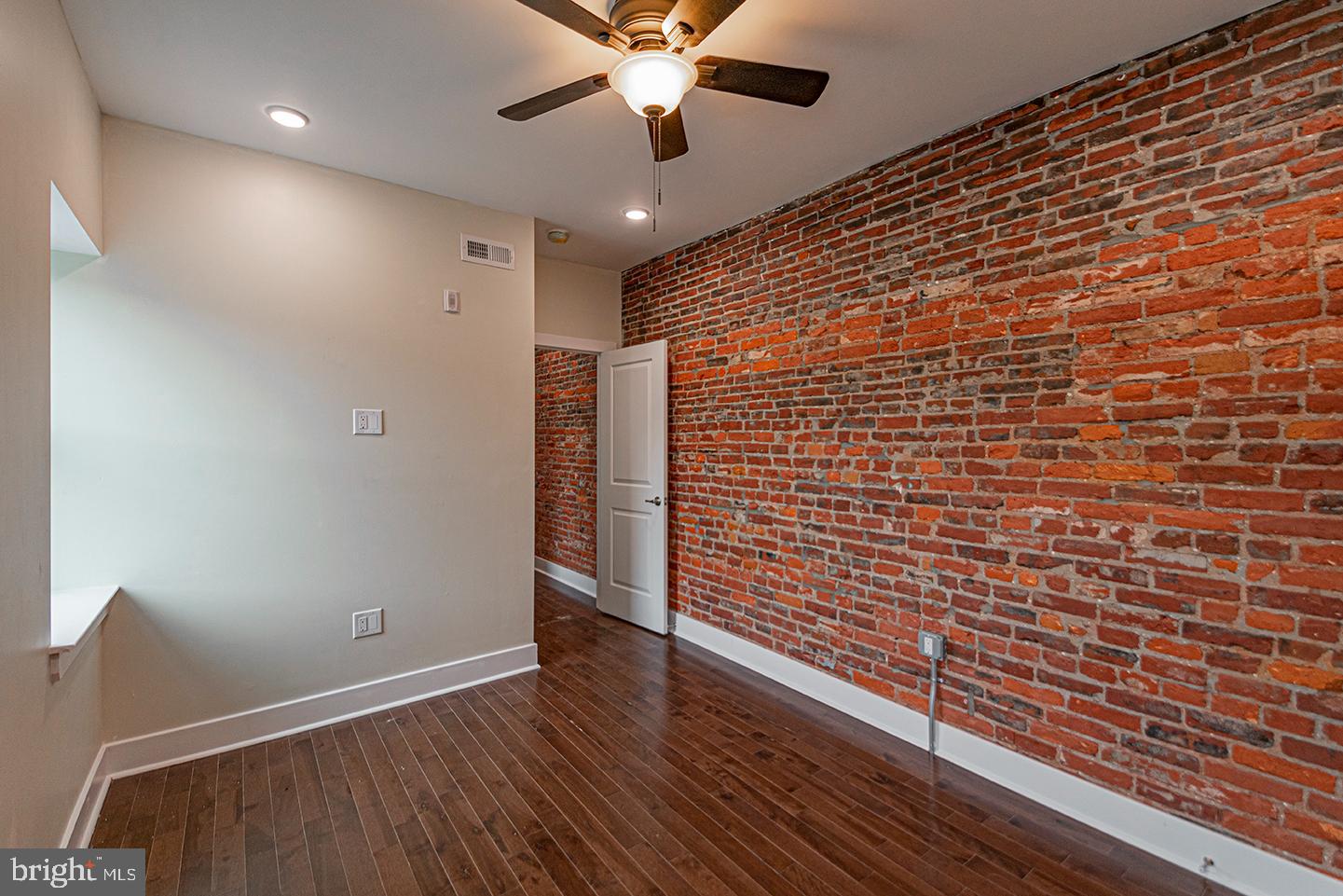 GRADUATE HOSPITAL - Residential Lease