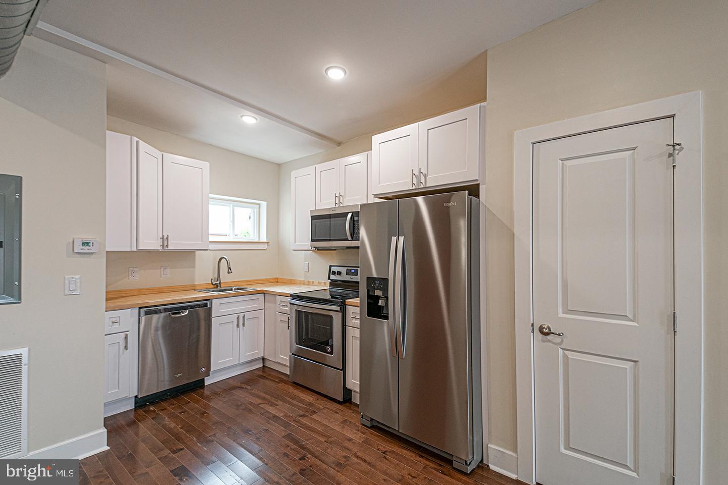 GRADUATE HOSPITAL - Residential Lease