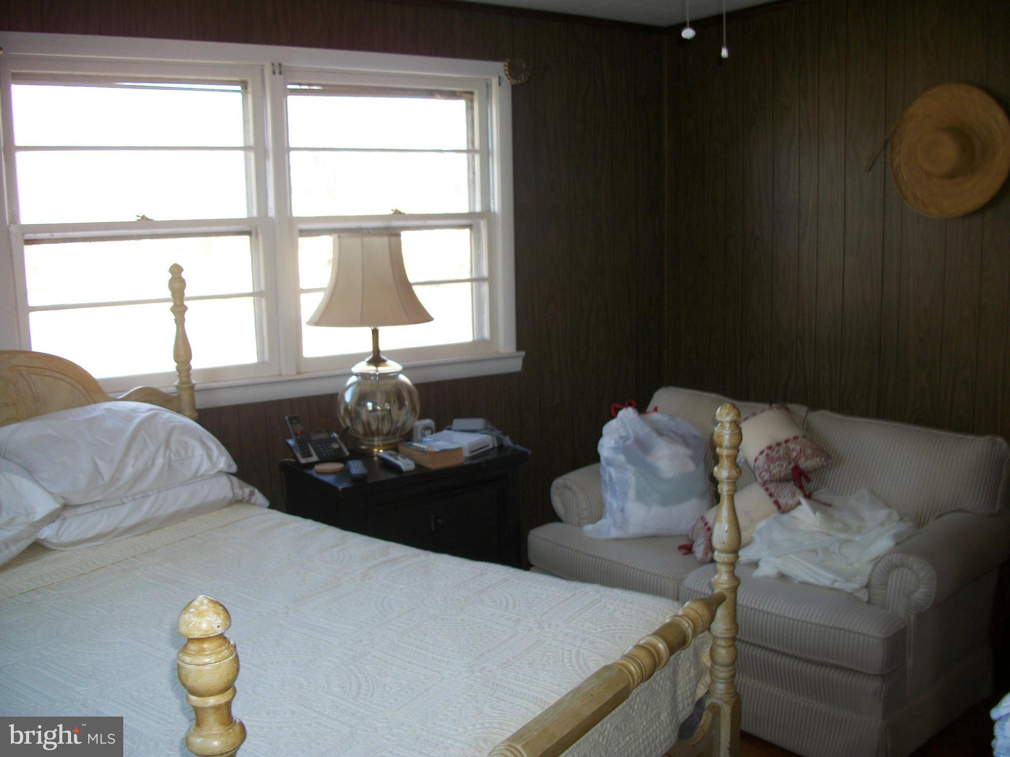 MILL POINT SHORES - Residential