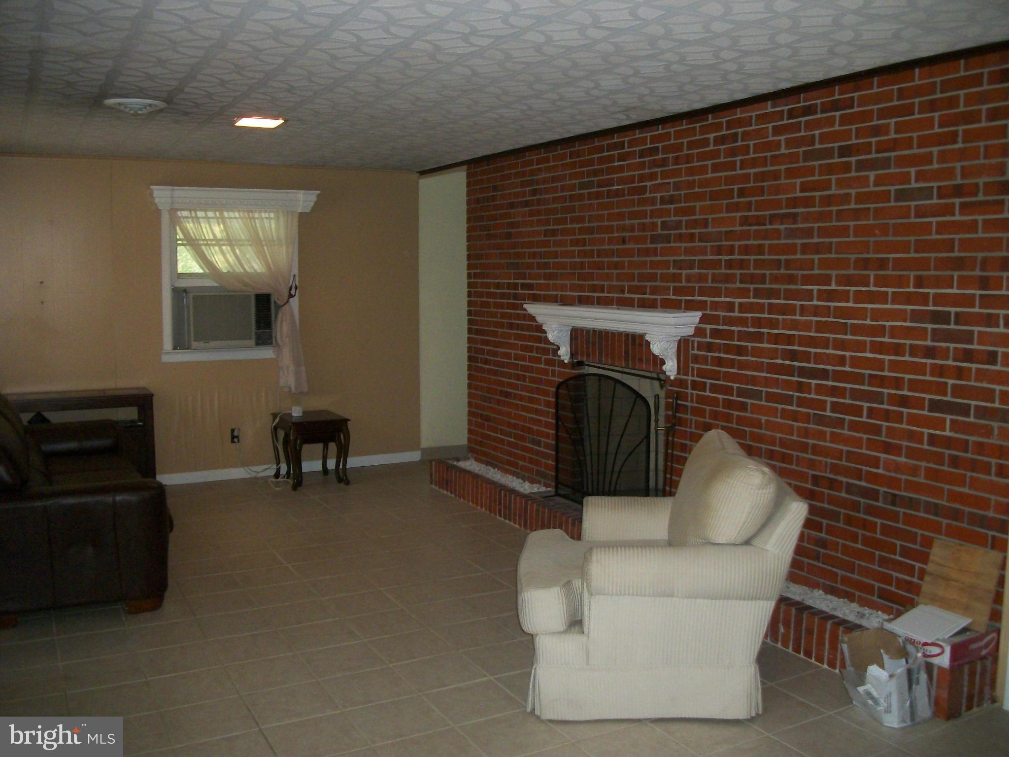 MILL POINT SHORES - Residential